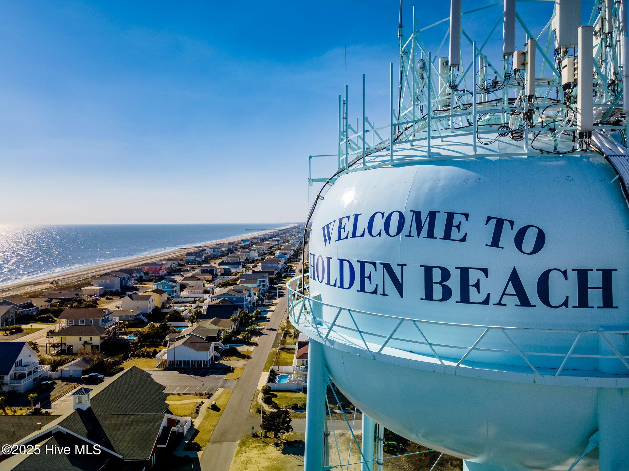 587 Valverda Street Property Photo 35