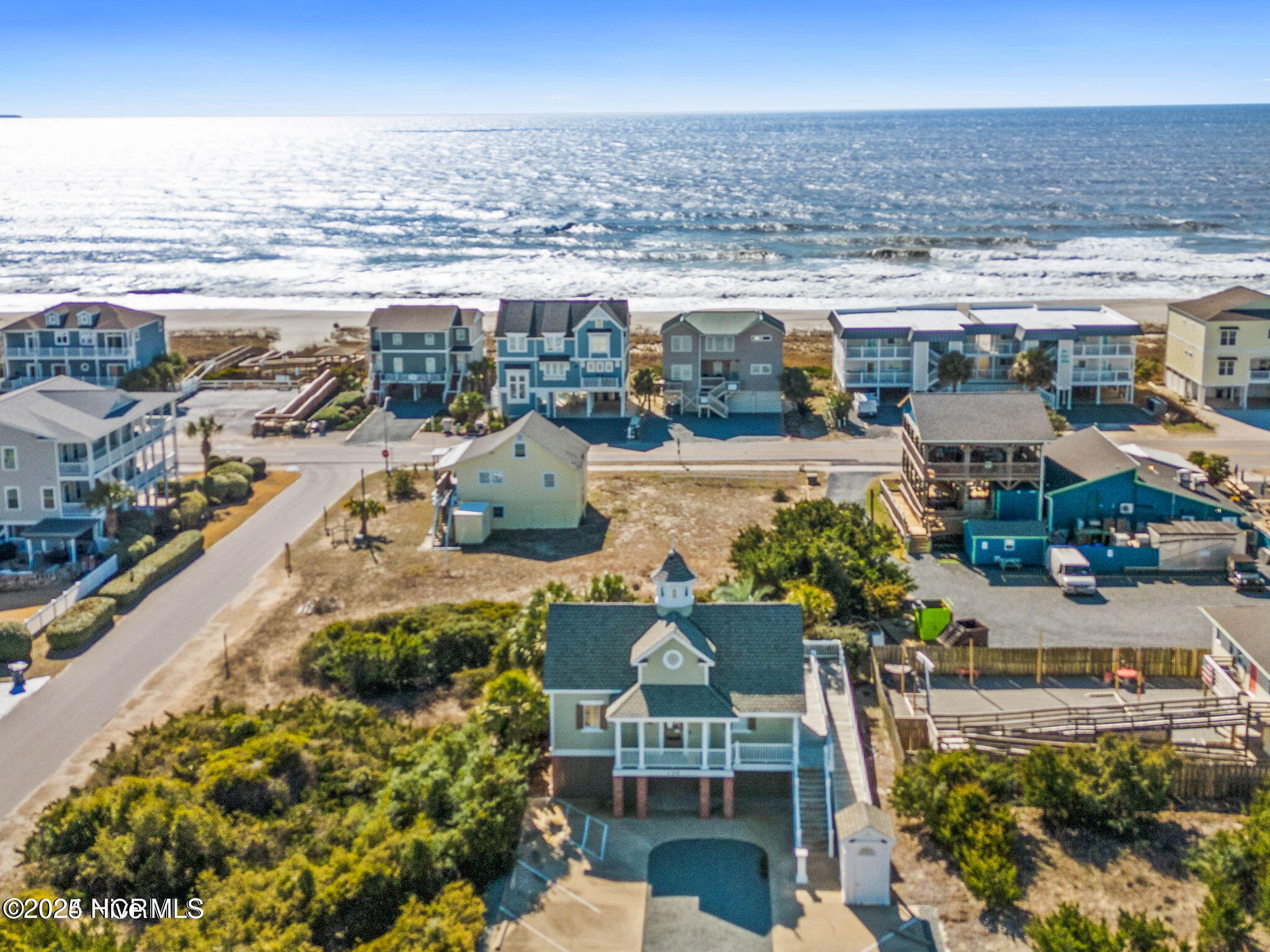 587 Valverda Street Property Photo 37