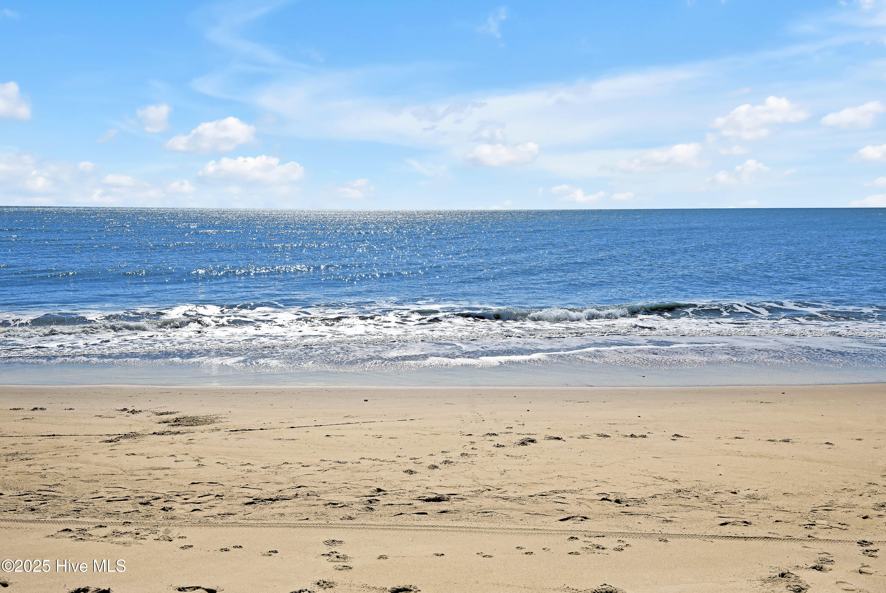 587 Valverda Street Property Photo 39