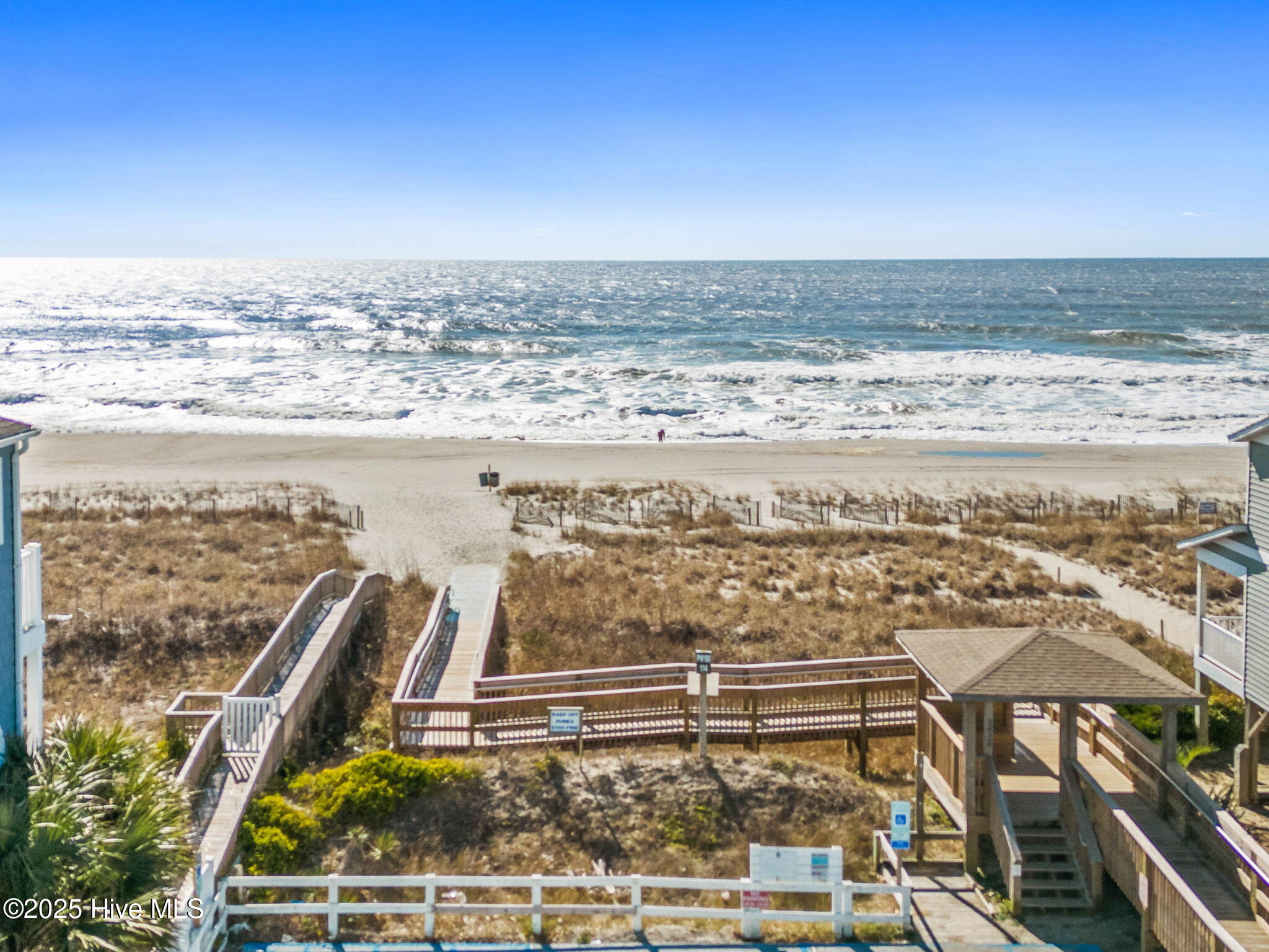 587 Valverda Street Property Photo 40