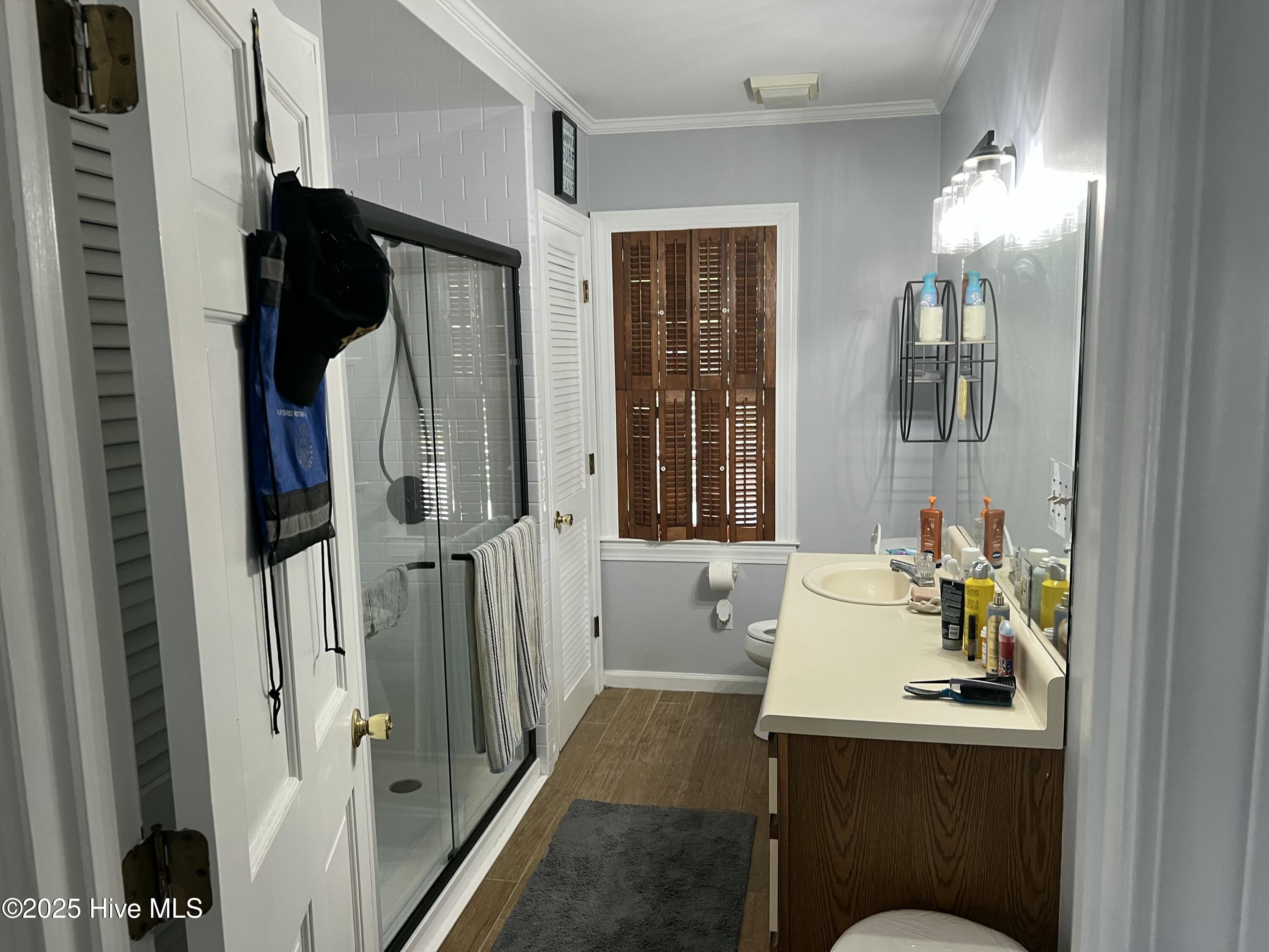157 S River Drive Property Photo 7