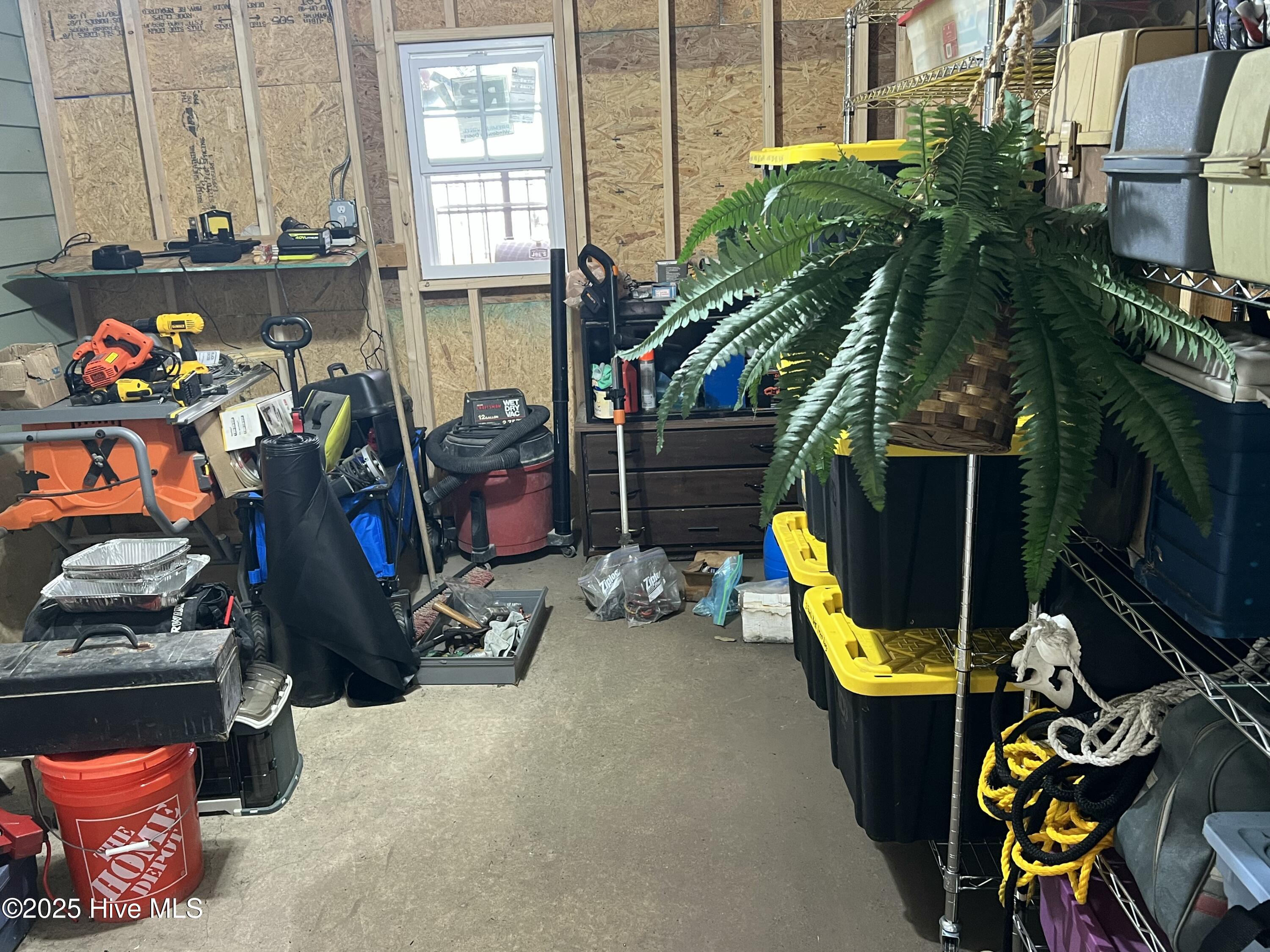 157 S River Drive Property Photo 17