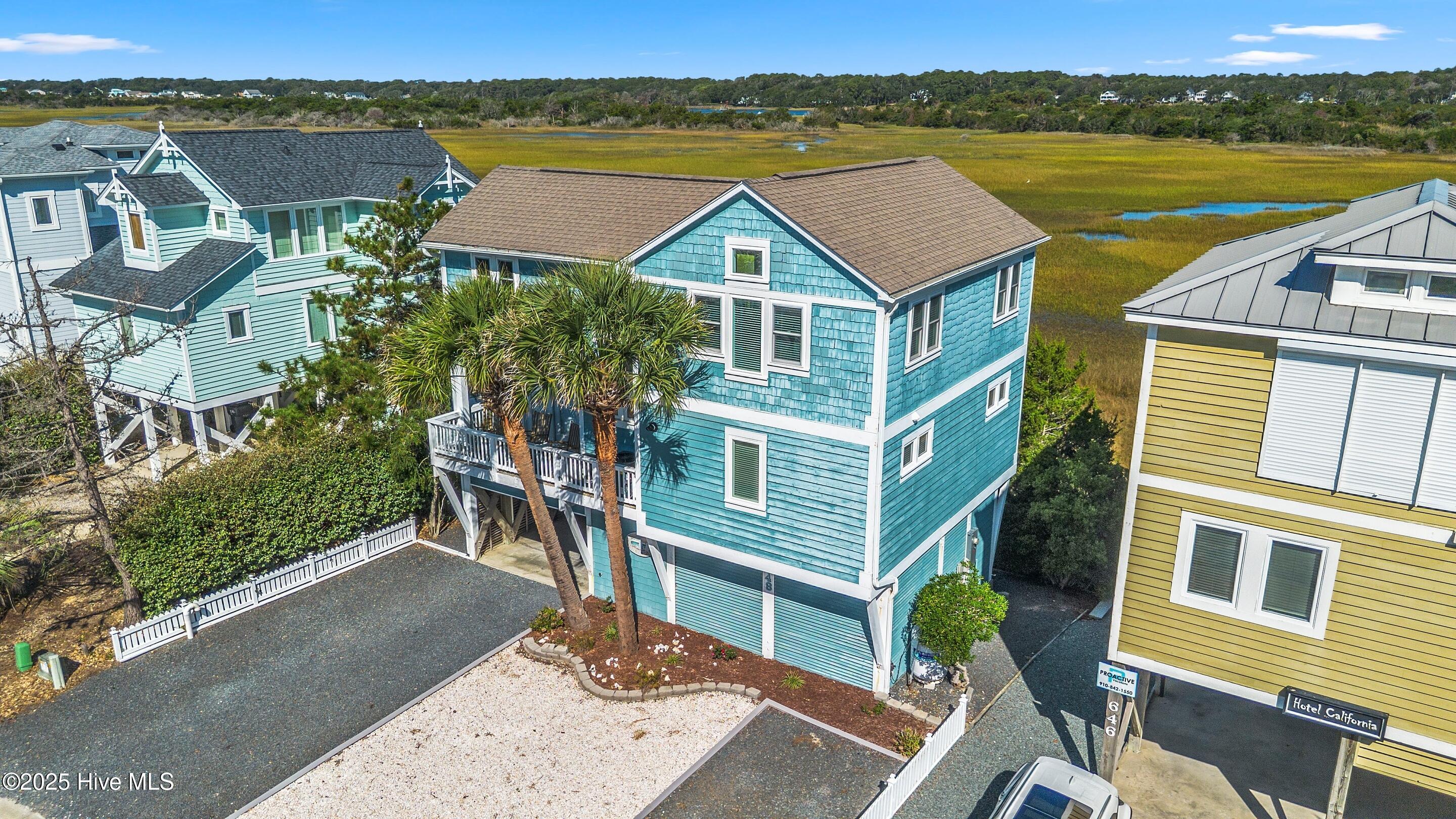 648 Ocean Boulevard W Property Photo 2