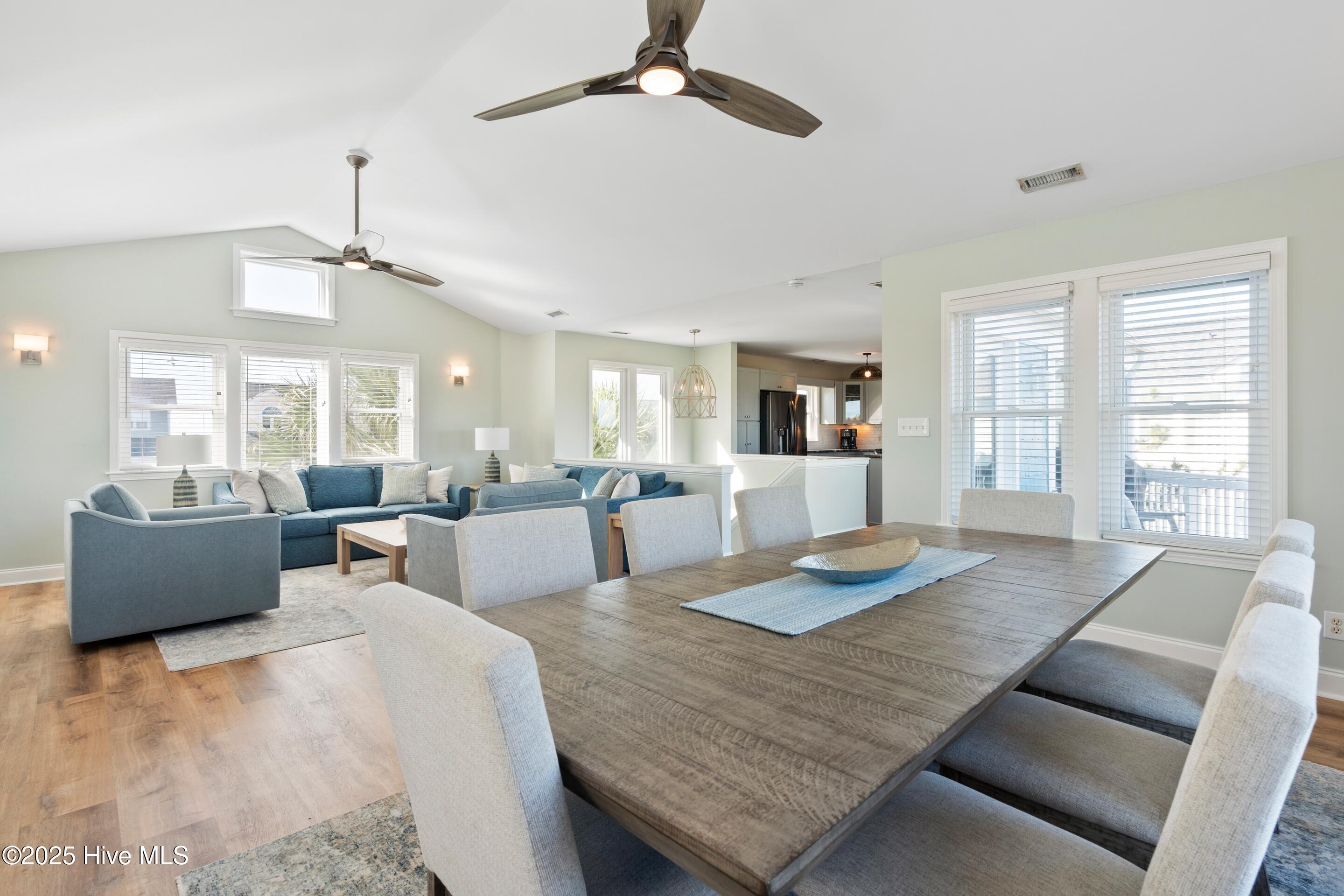 648 Ocean Boulevard W Property Photo 8