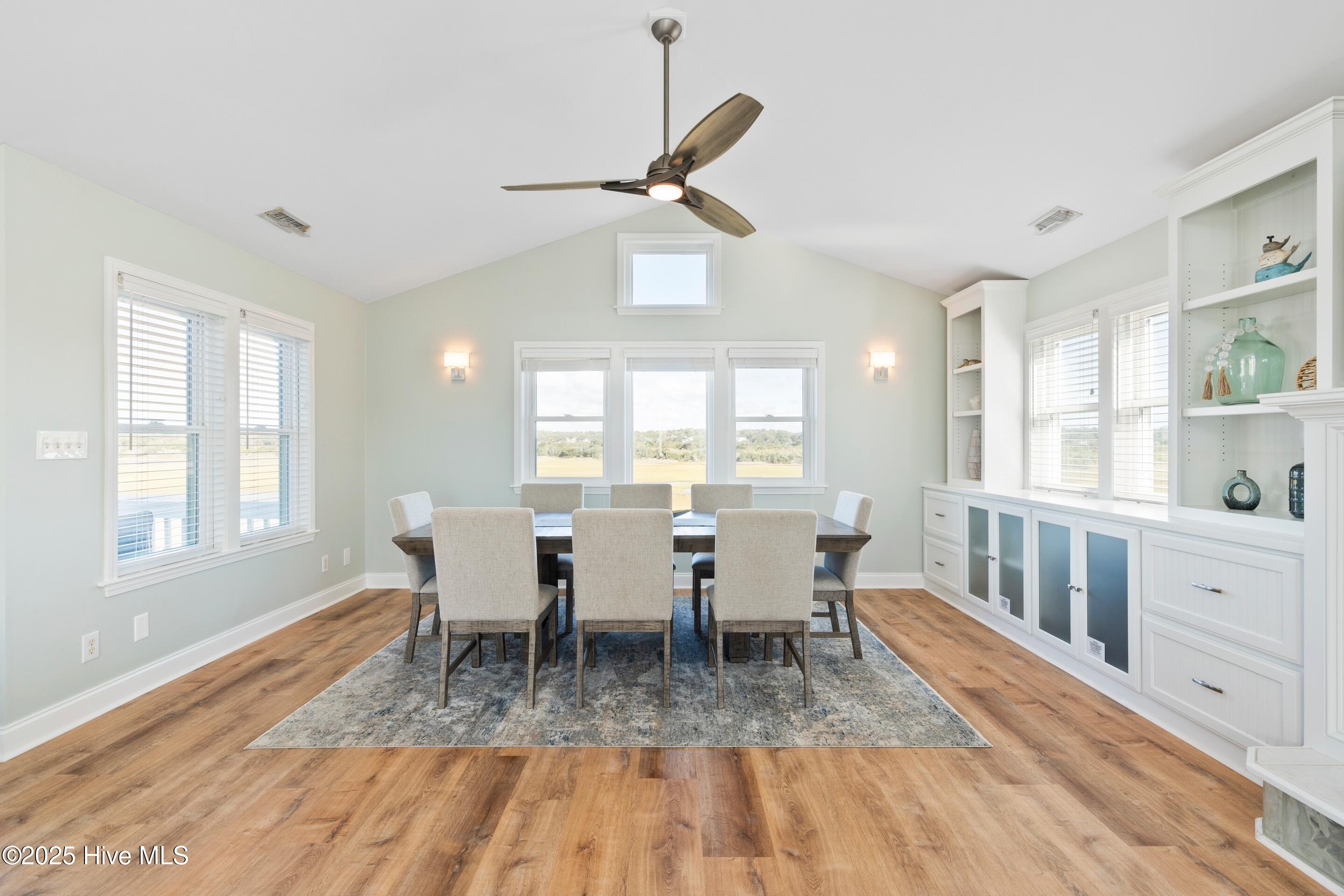 648 Ocean Boulevard W Property Photo 10
