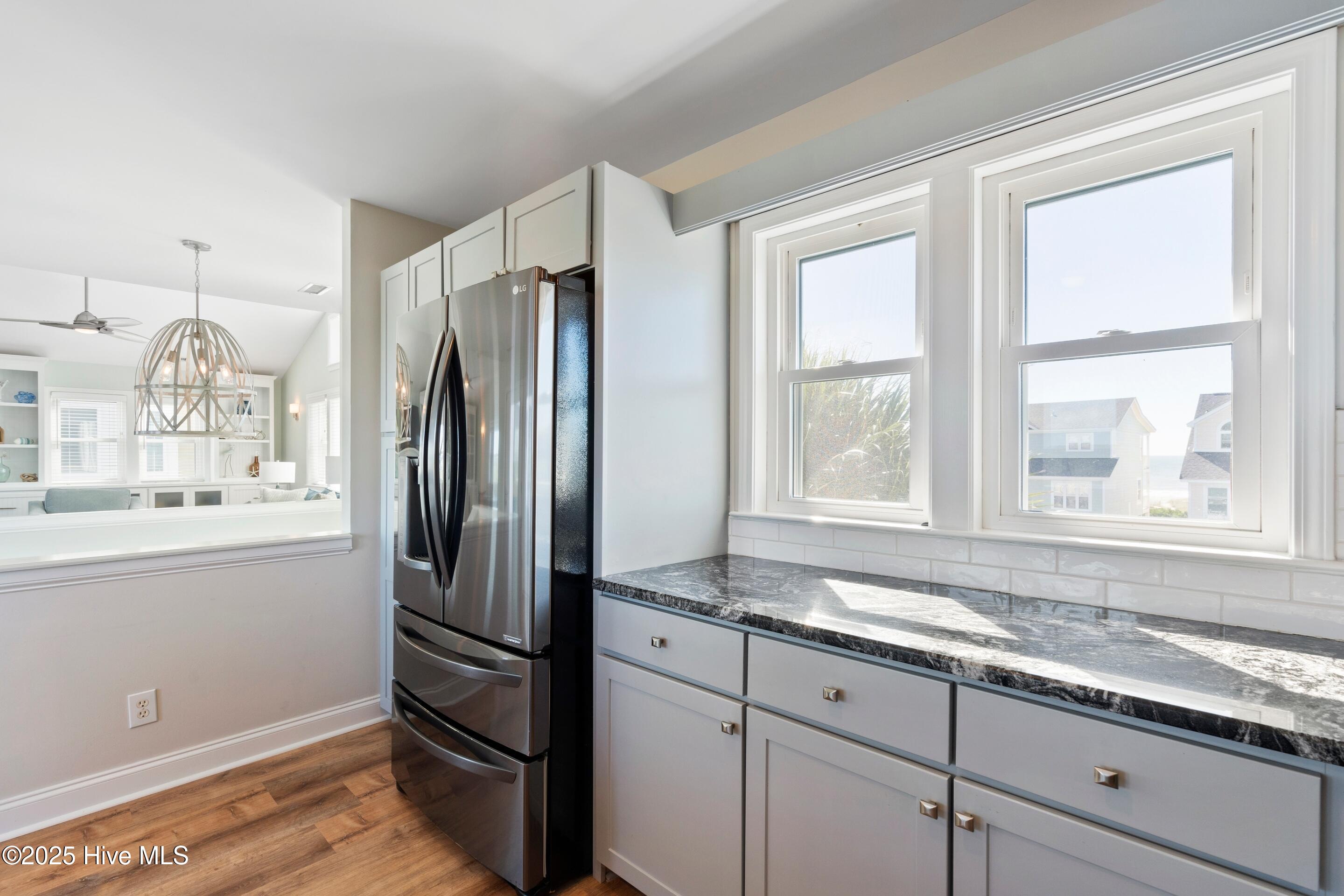 648 Ocean Boulevard W Property Photo 16