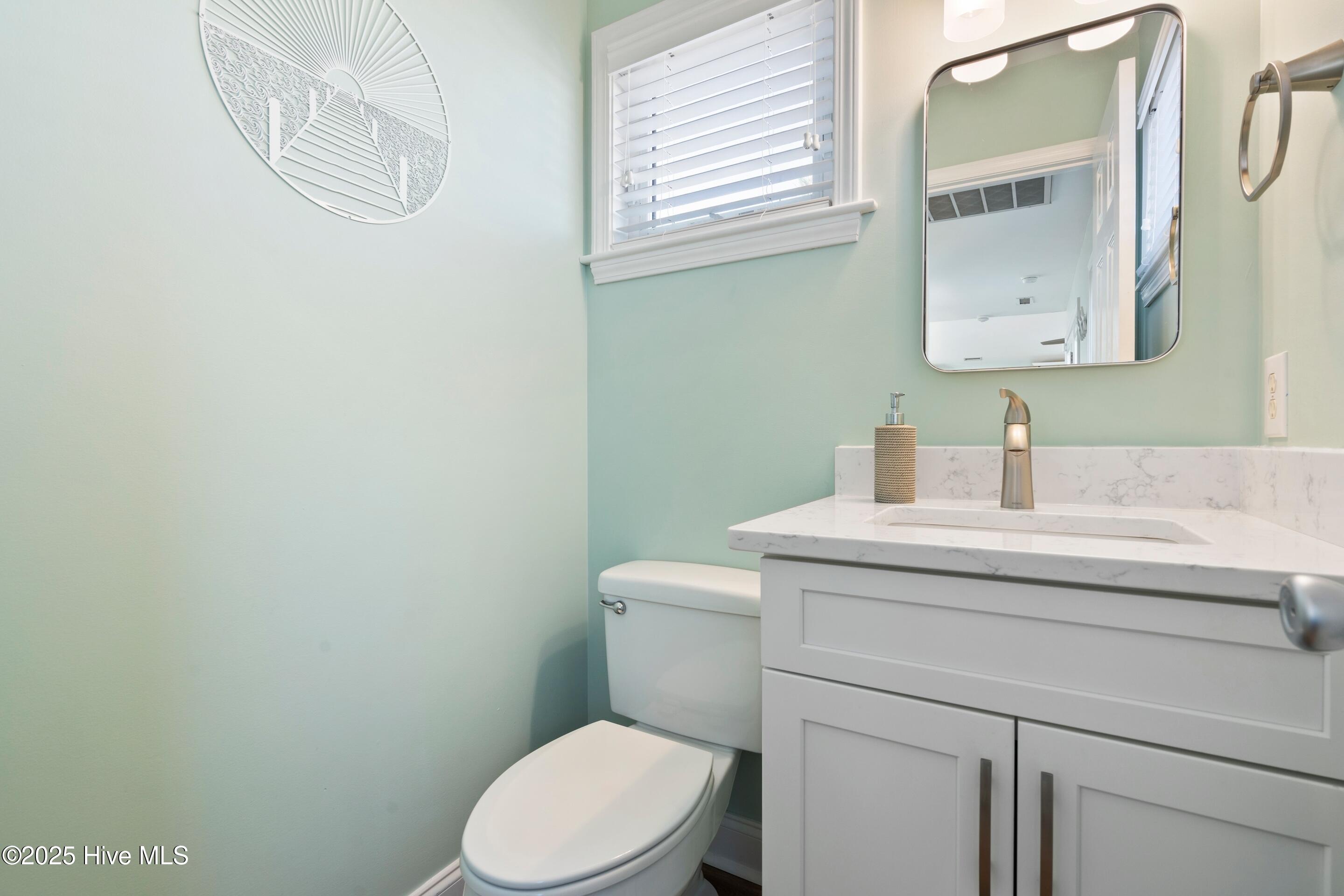 648 Ocean Boulevard W Property Photo 19