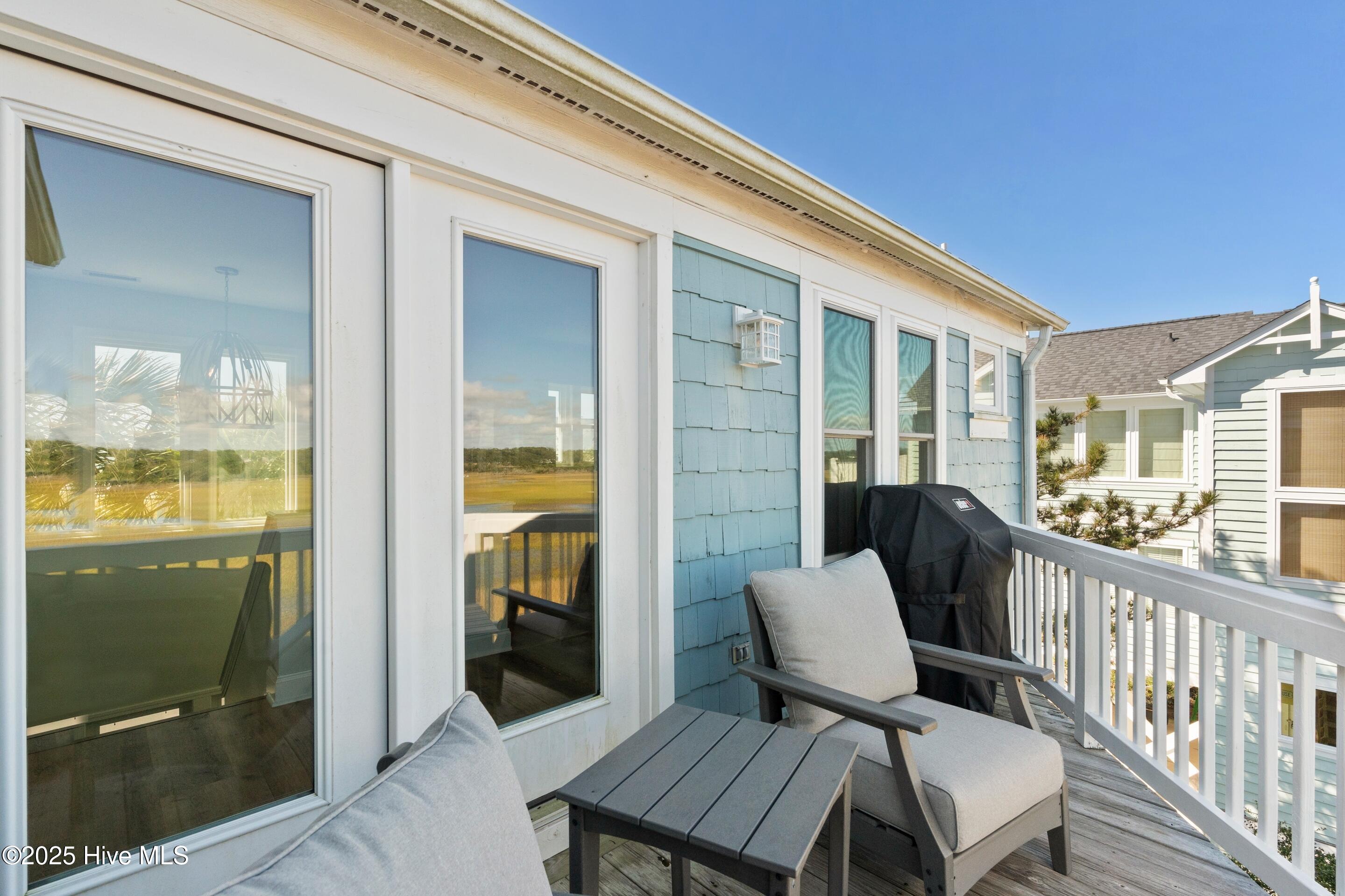 648 Ocean Boulevard W Property Photo 21