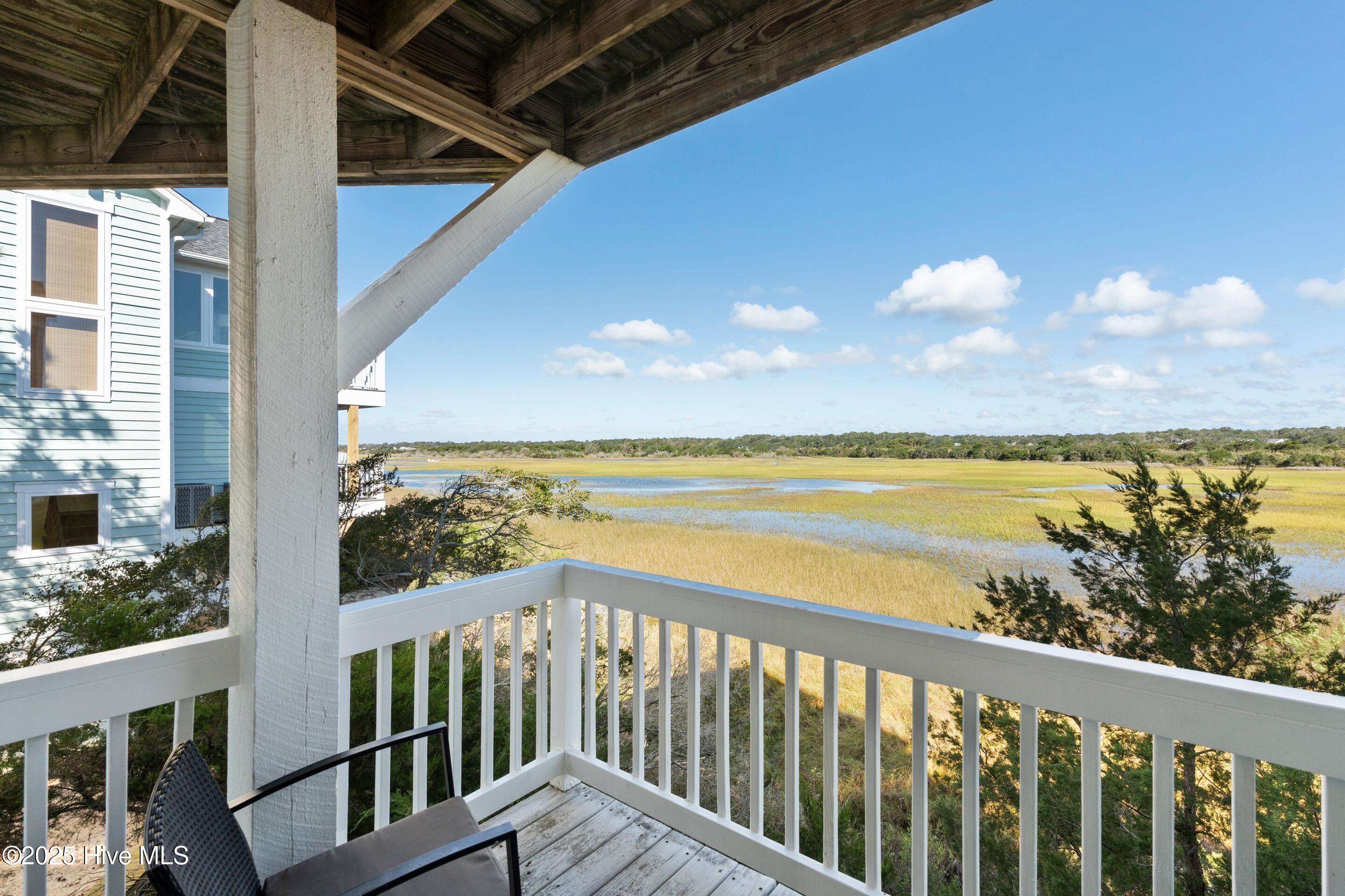 648 Ocean Boulevard W Property Photo 38