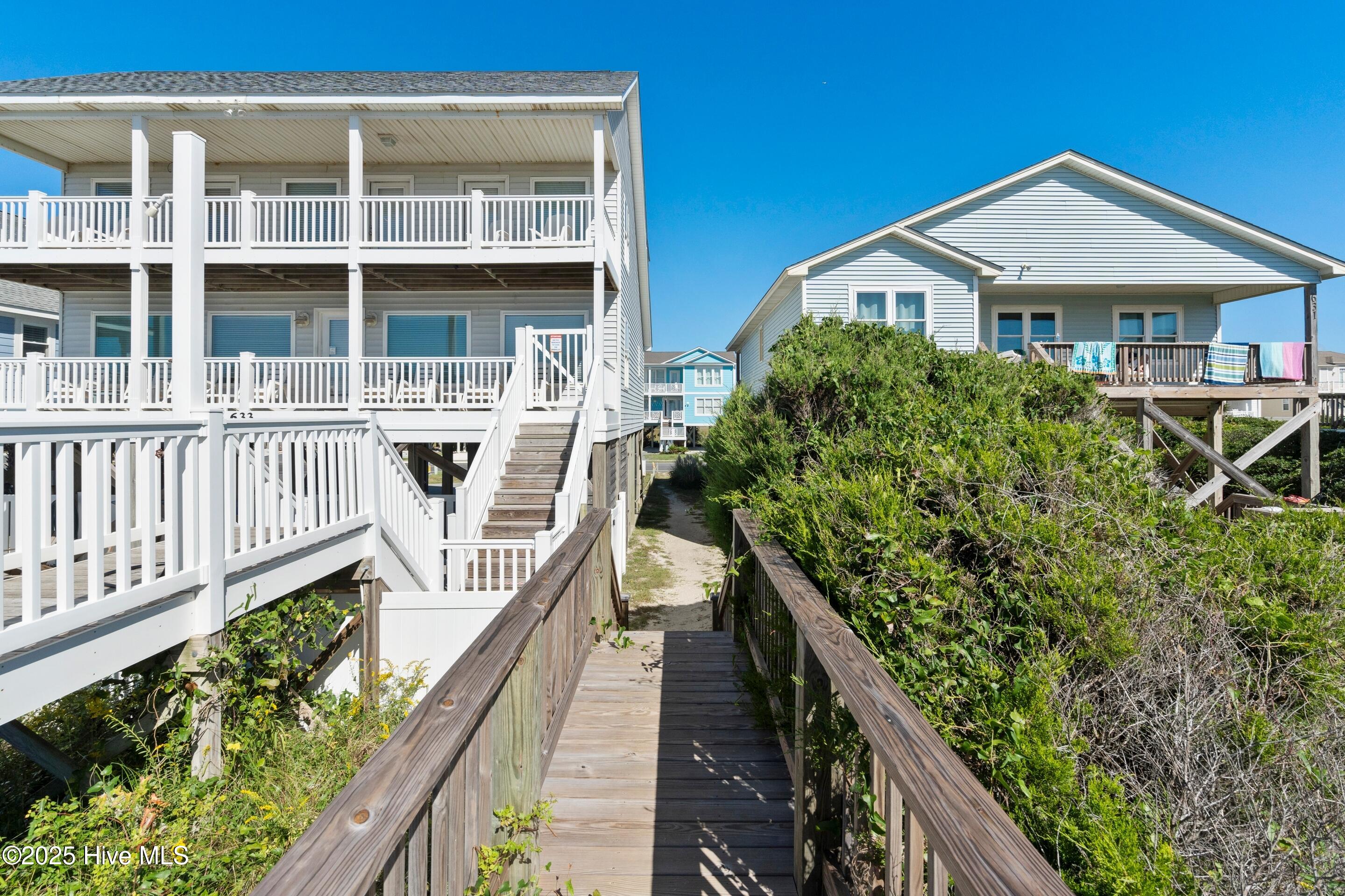 648 Ocean Boulevard W Property Photo 63