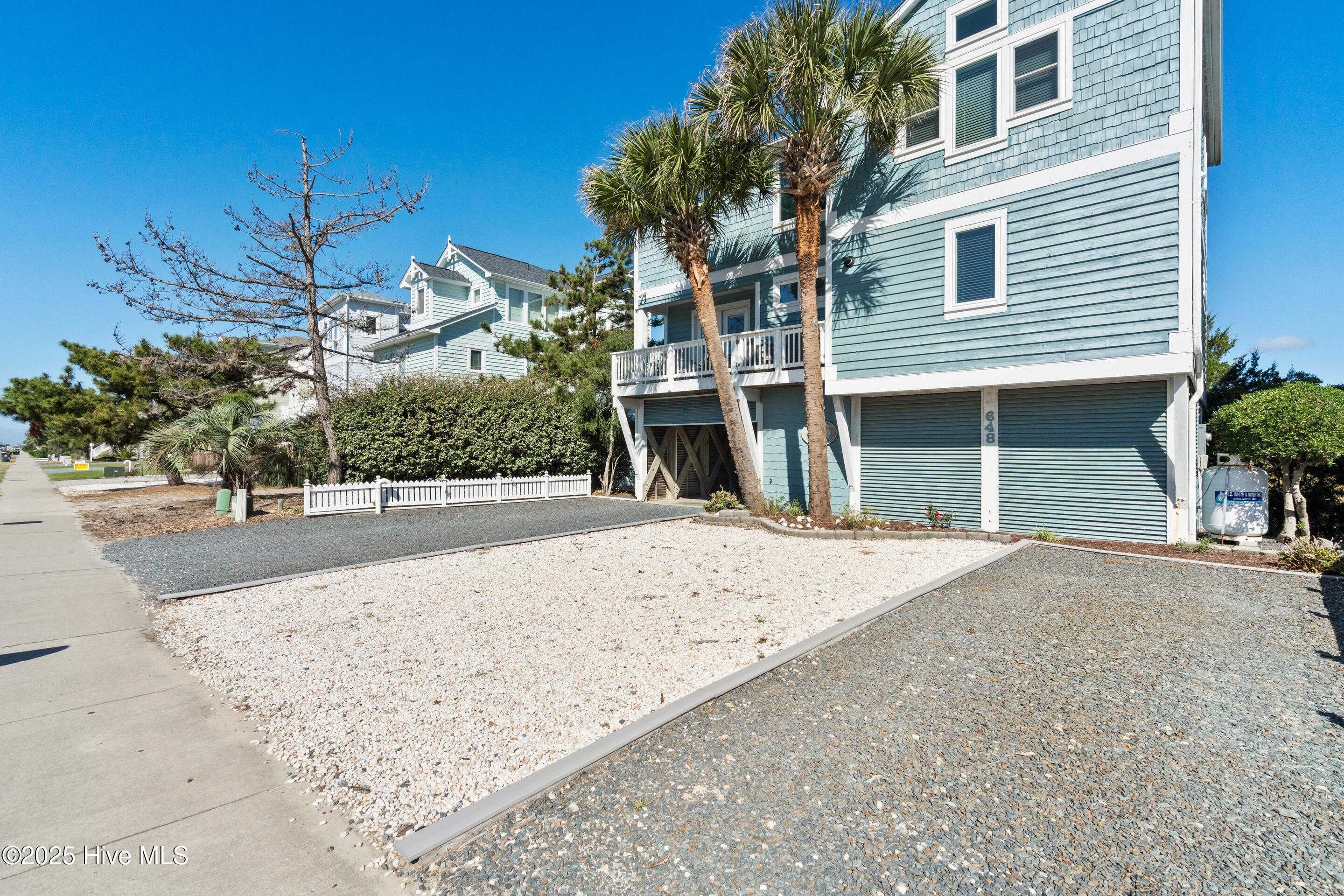 648 Ocean Boulevard W Property Photo 68