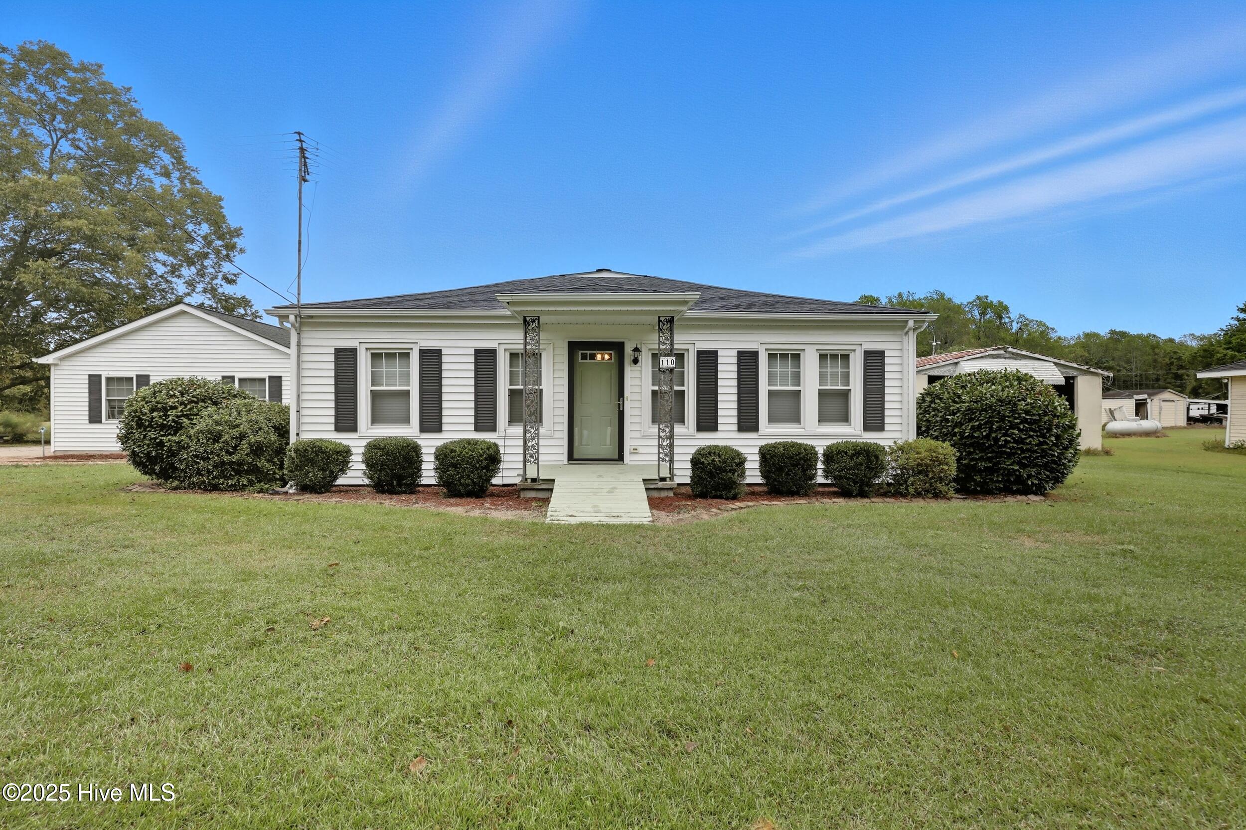 110 Dallie White Road Property Photo 1