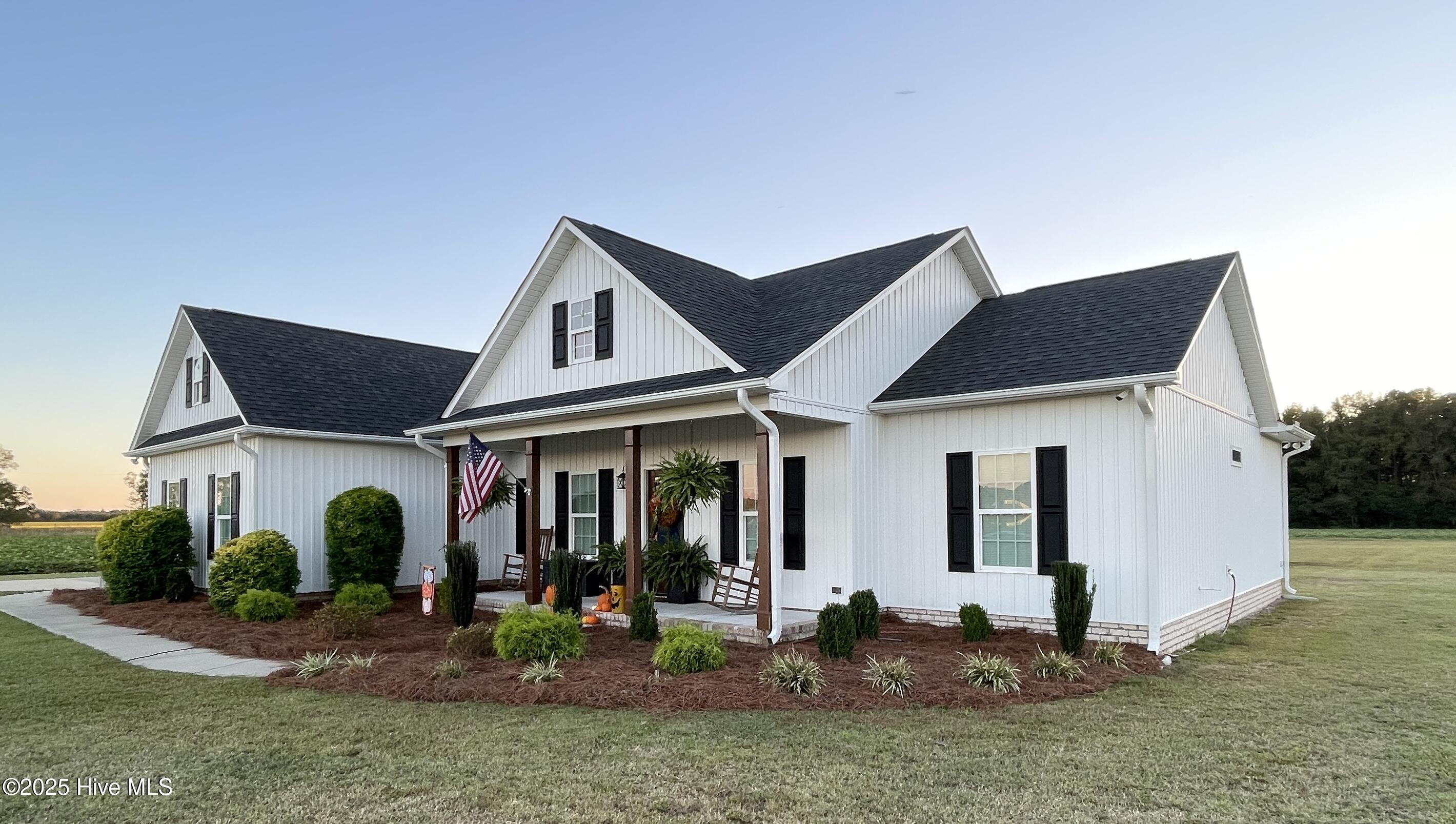 16381 Dunn Road Property Photo 1