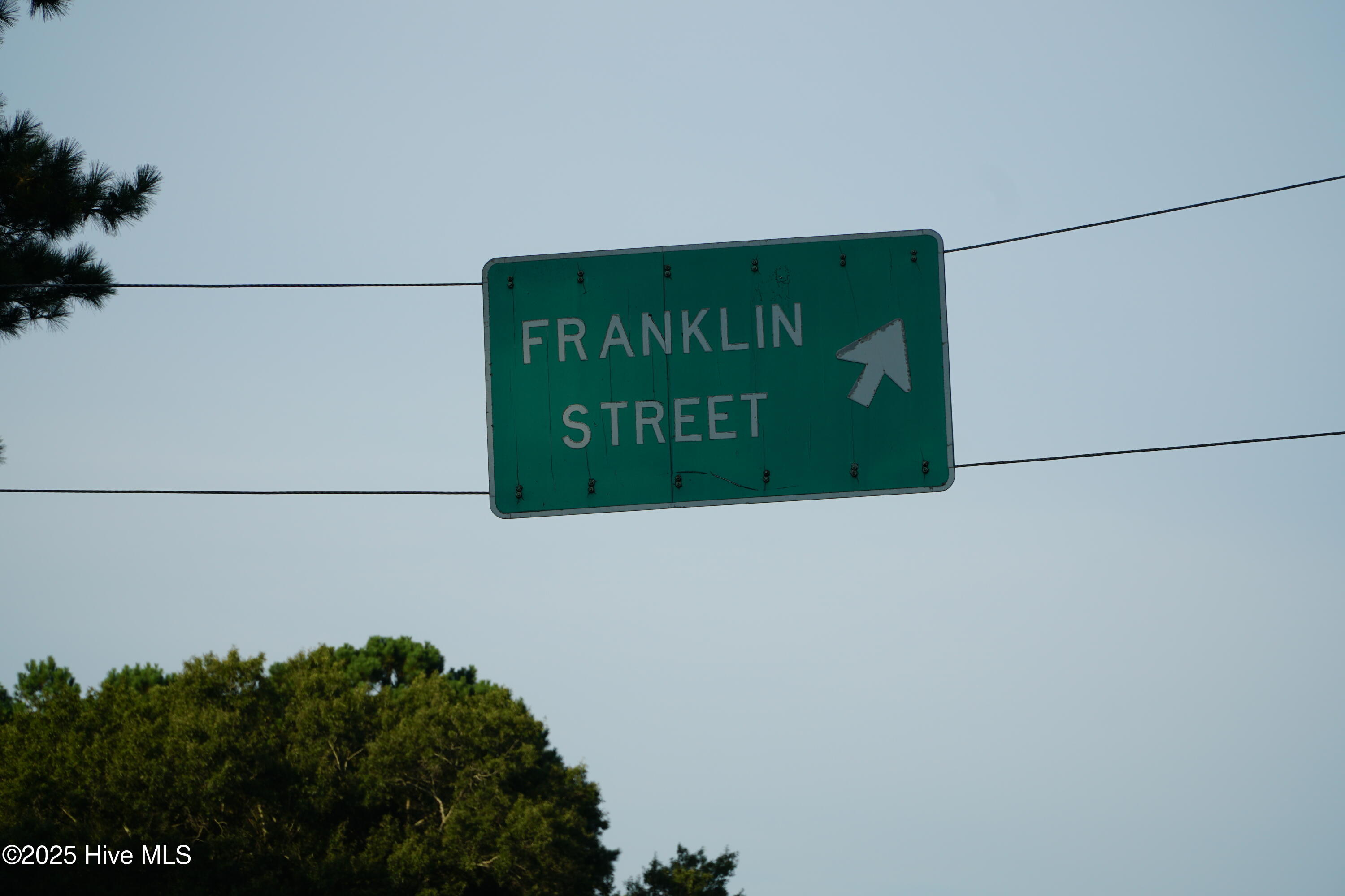 1407 E Franklin Street Property Photo 9