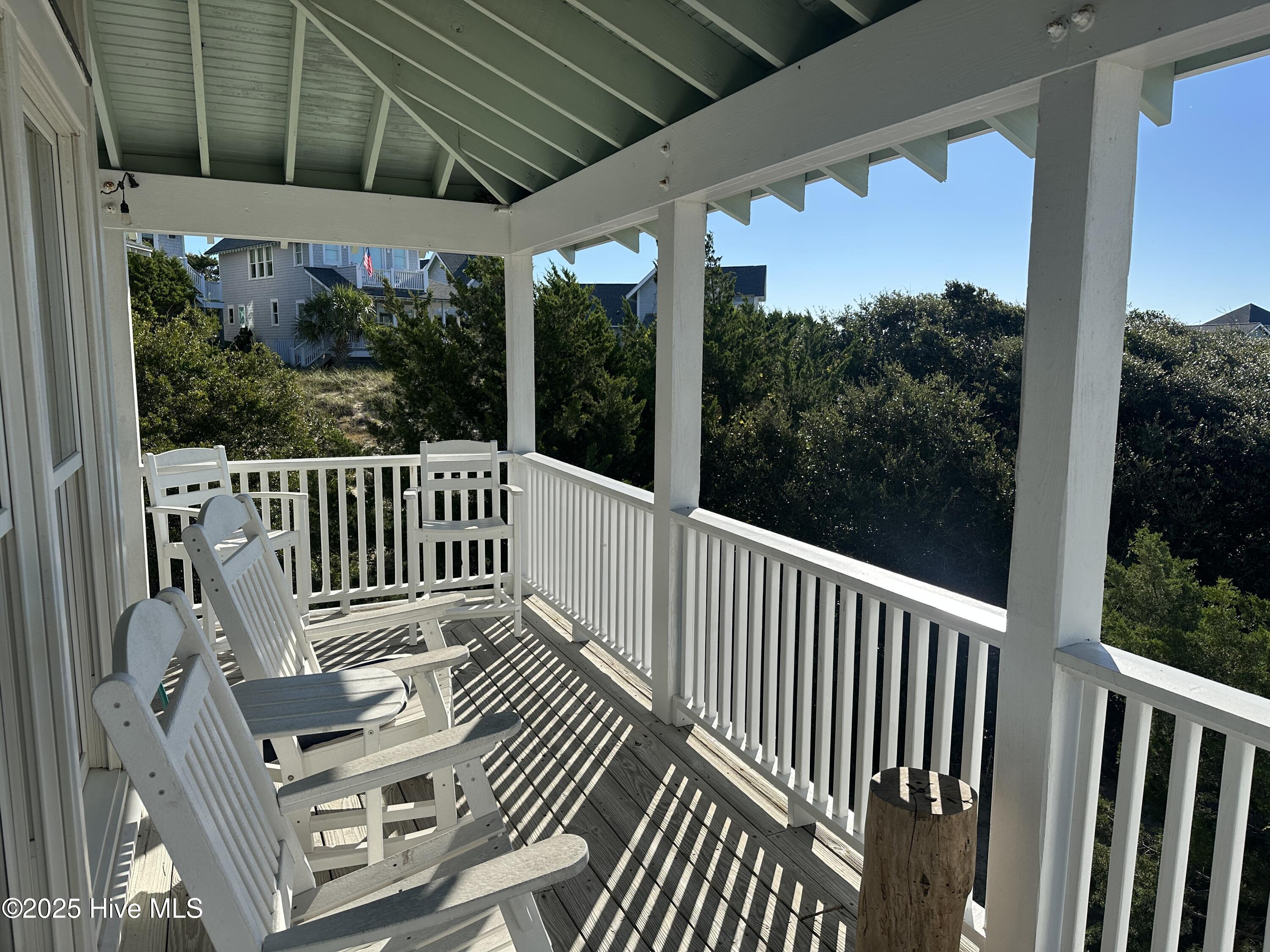 7 Isle Of Skye Crescent Property Photo 4