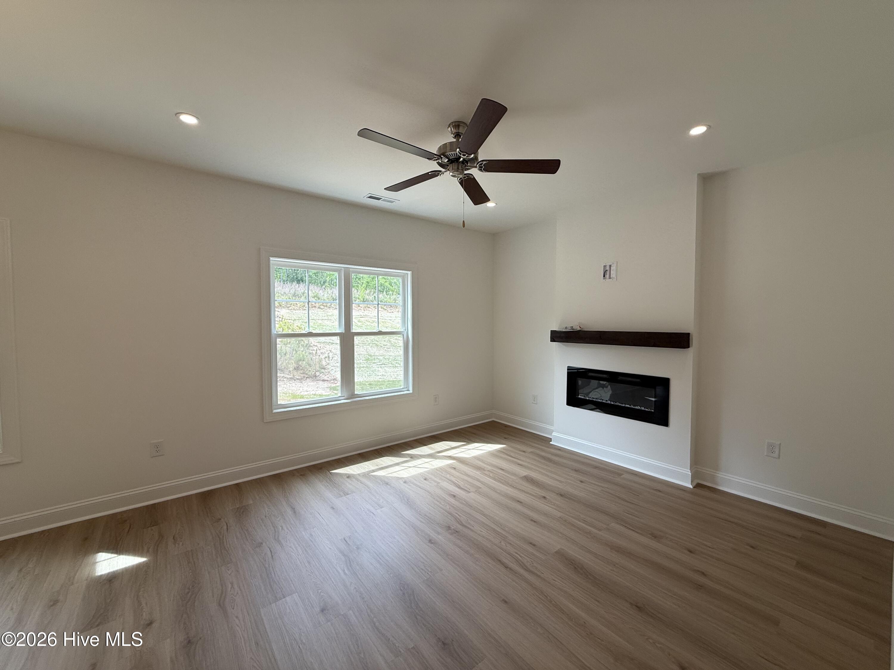 142 Carver Street Property Photo 6