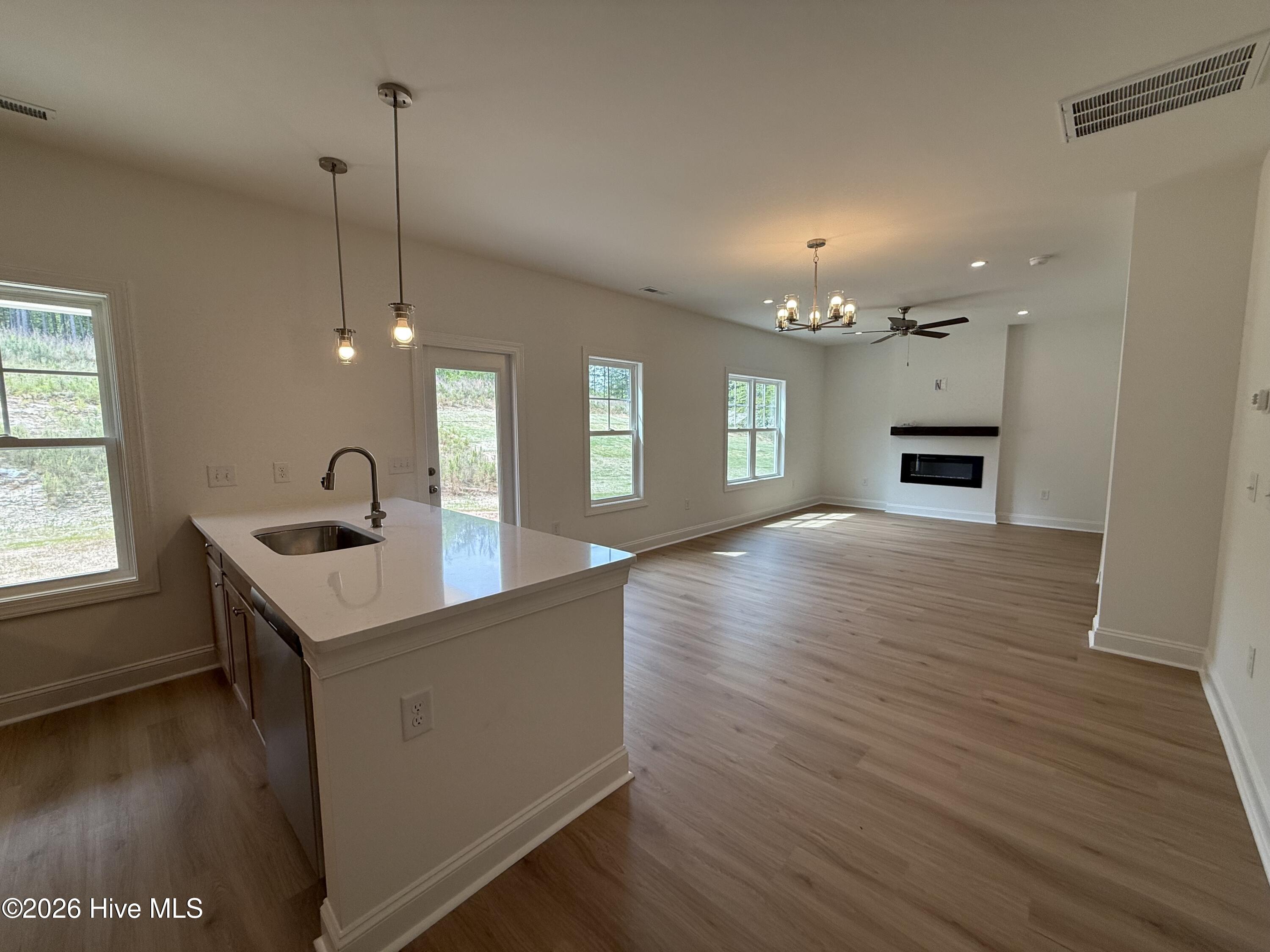 142 Carver Street Property Photo 10