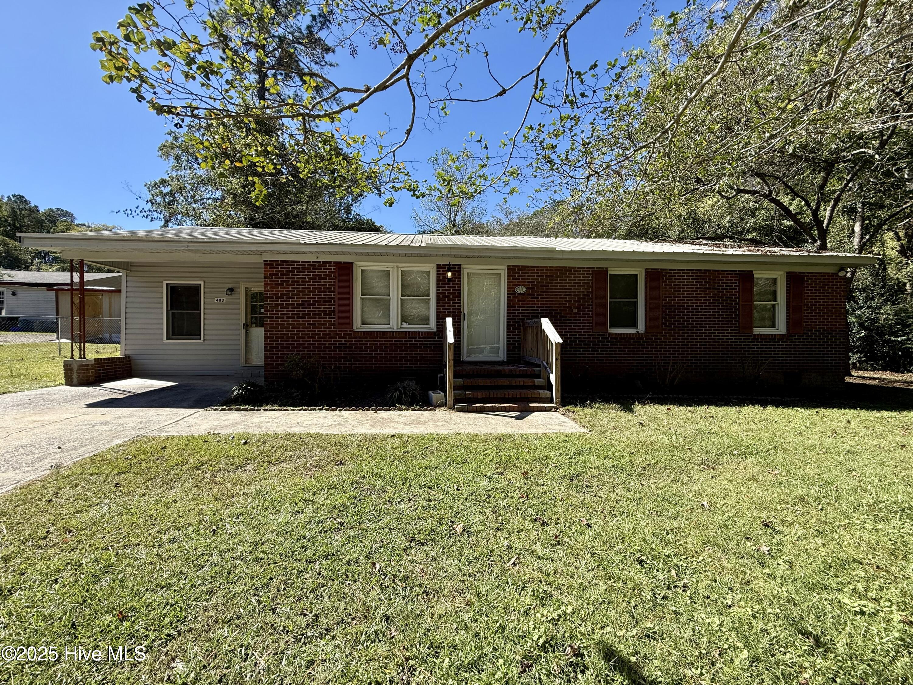 403 Henderson Street Property Photo 1