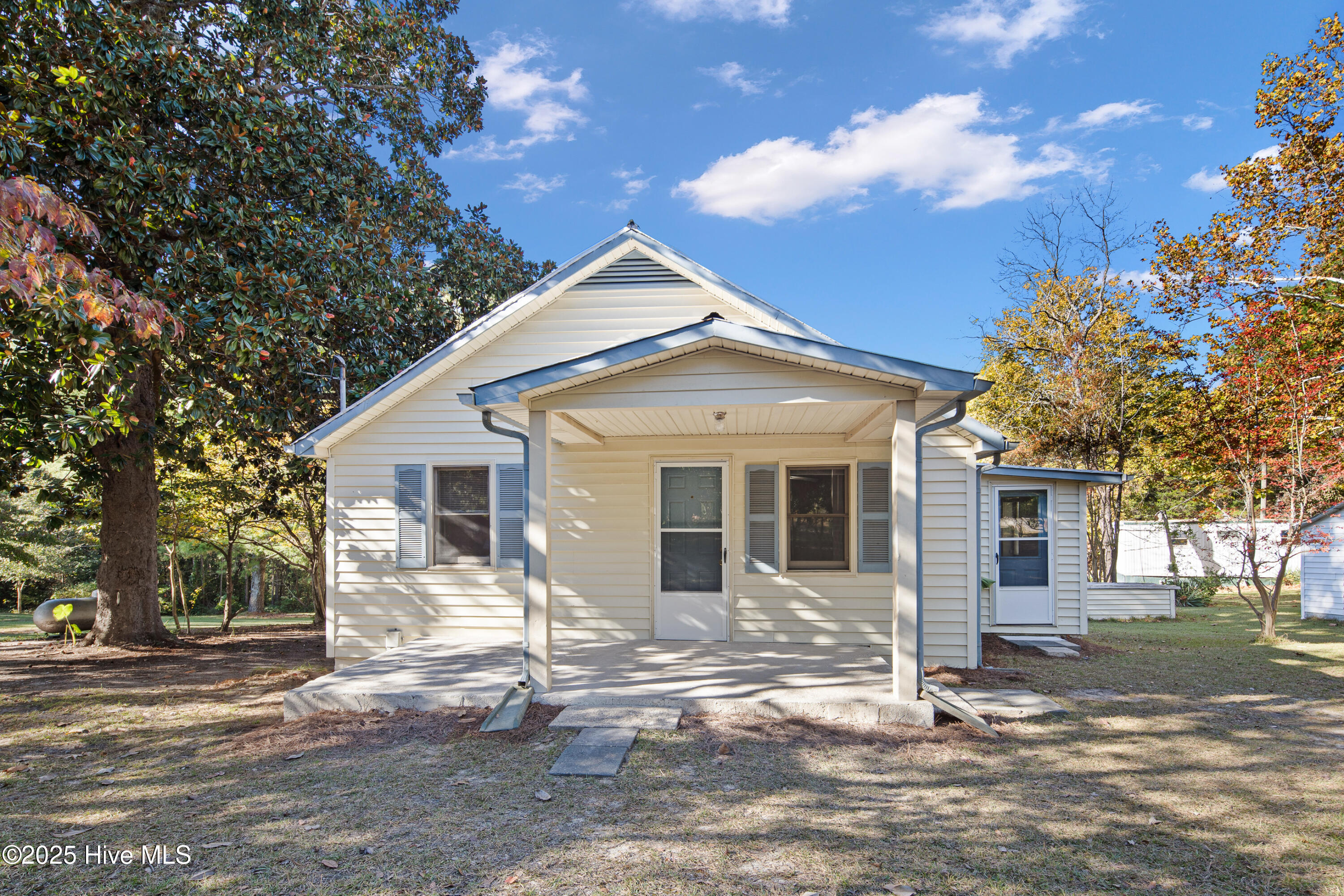 663 Possum Holler Road Property Photo 1