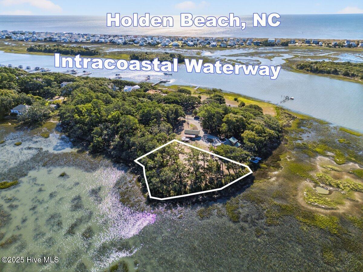 3810 Windy Point Road Property Photo 3