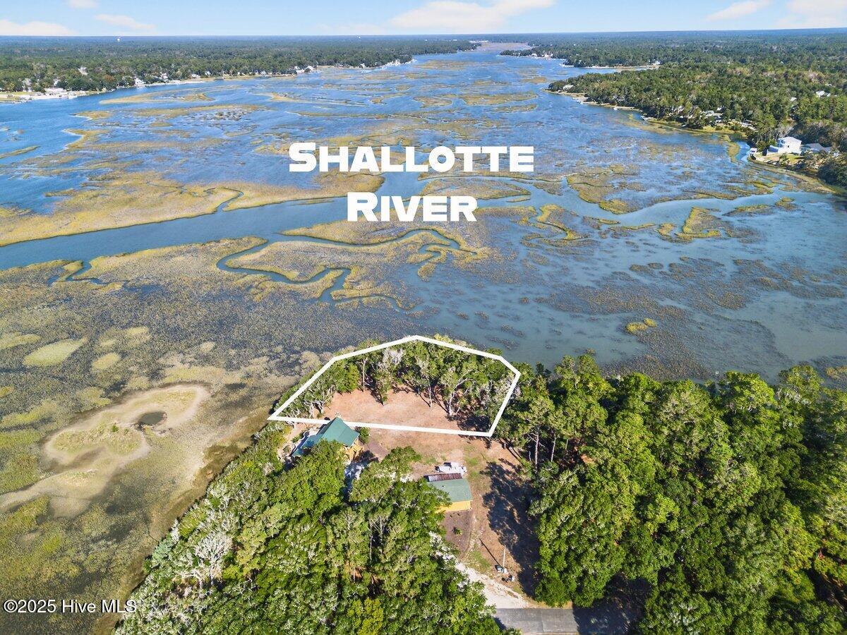 3810 Windy Point Road Property Photo 4