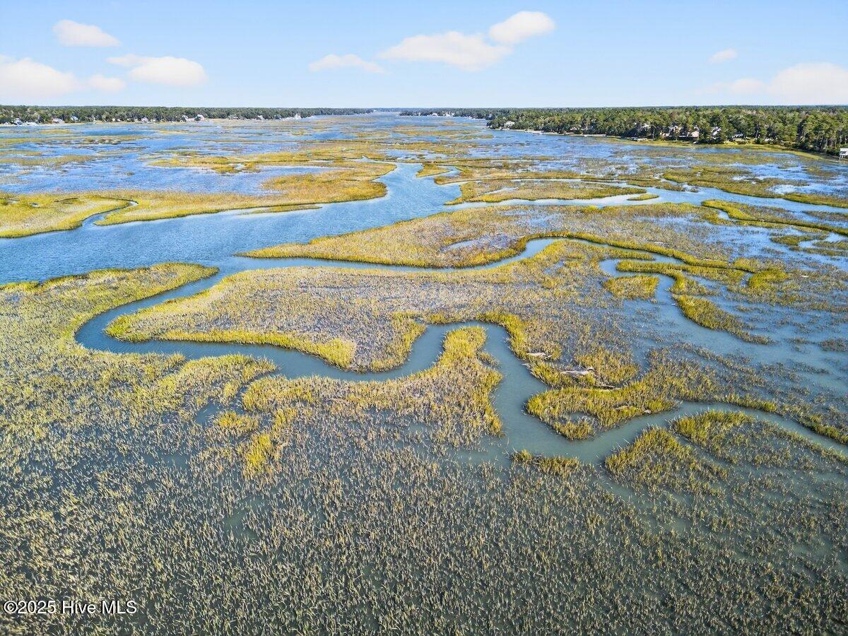 3810 Windy Point Road Property Photo 24