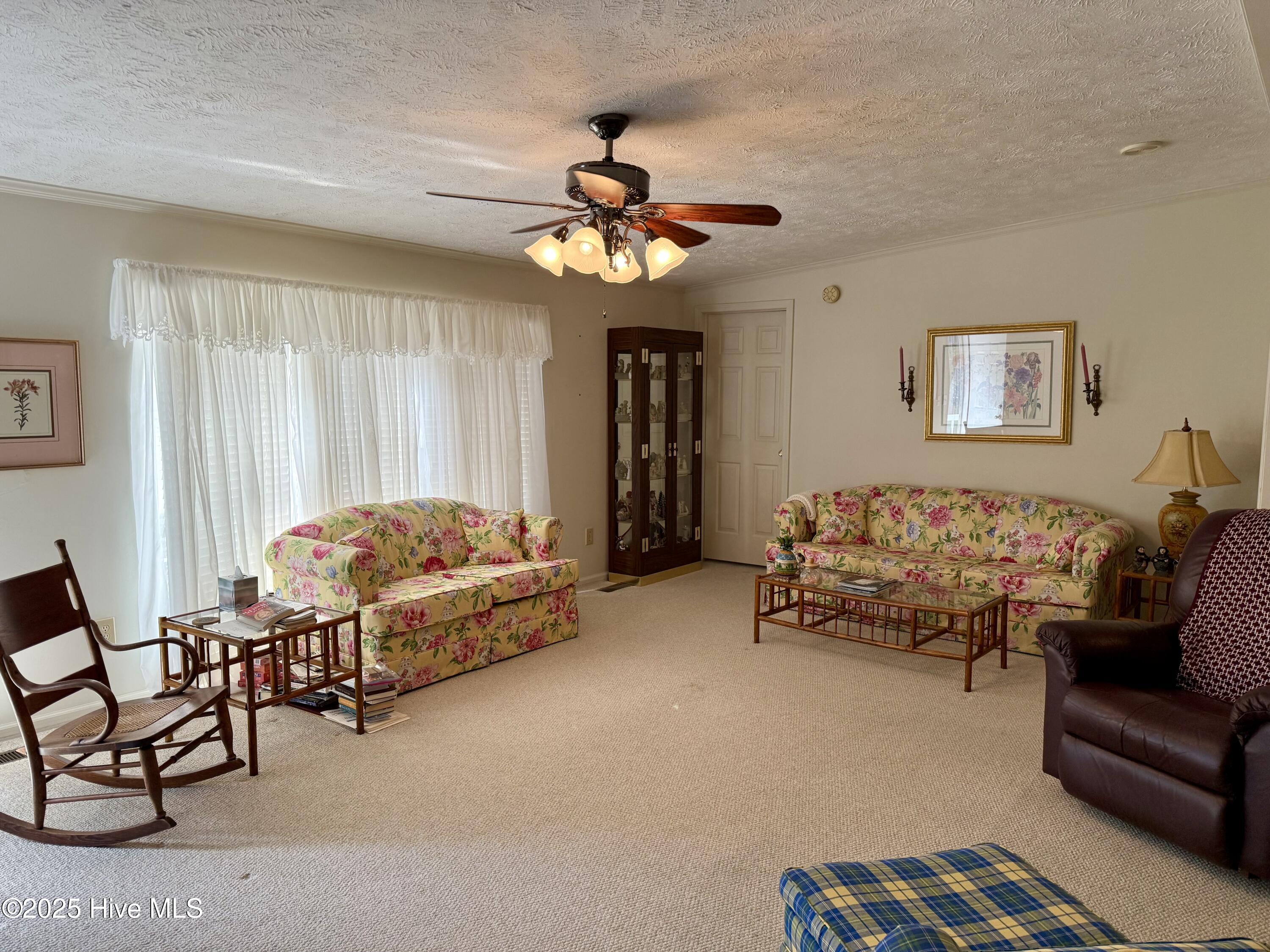 902 Aberdeen Road Property Photo 3