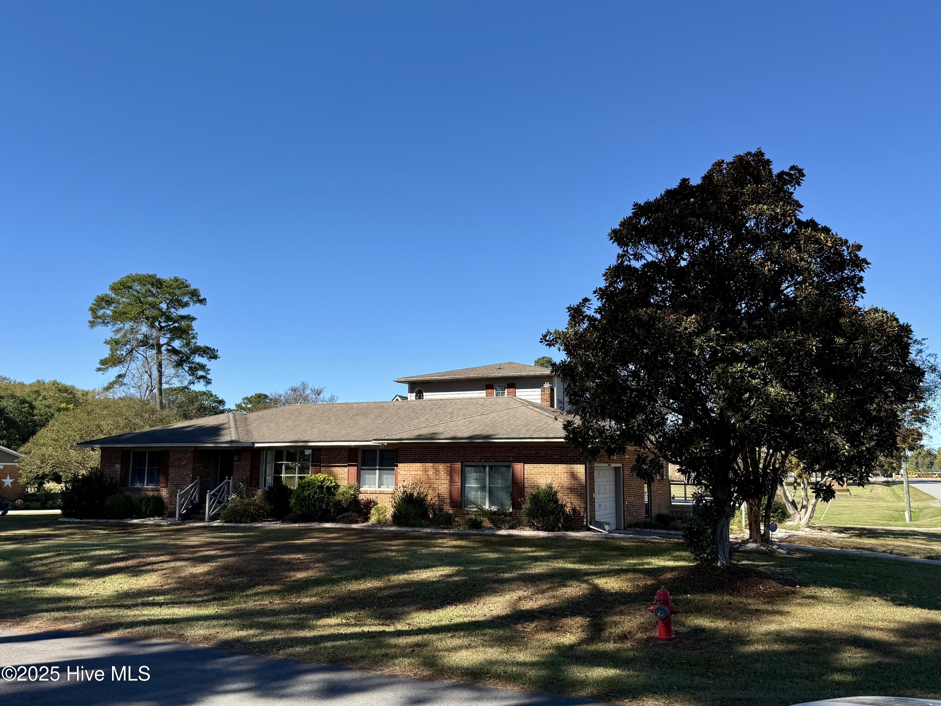 1020 Dixie Trail Property Photo 4