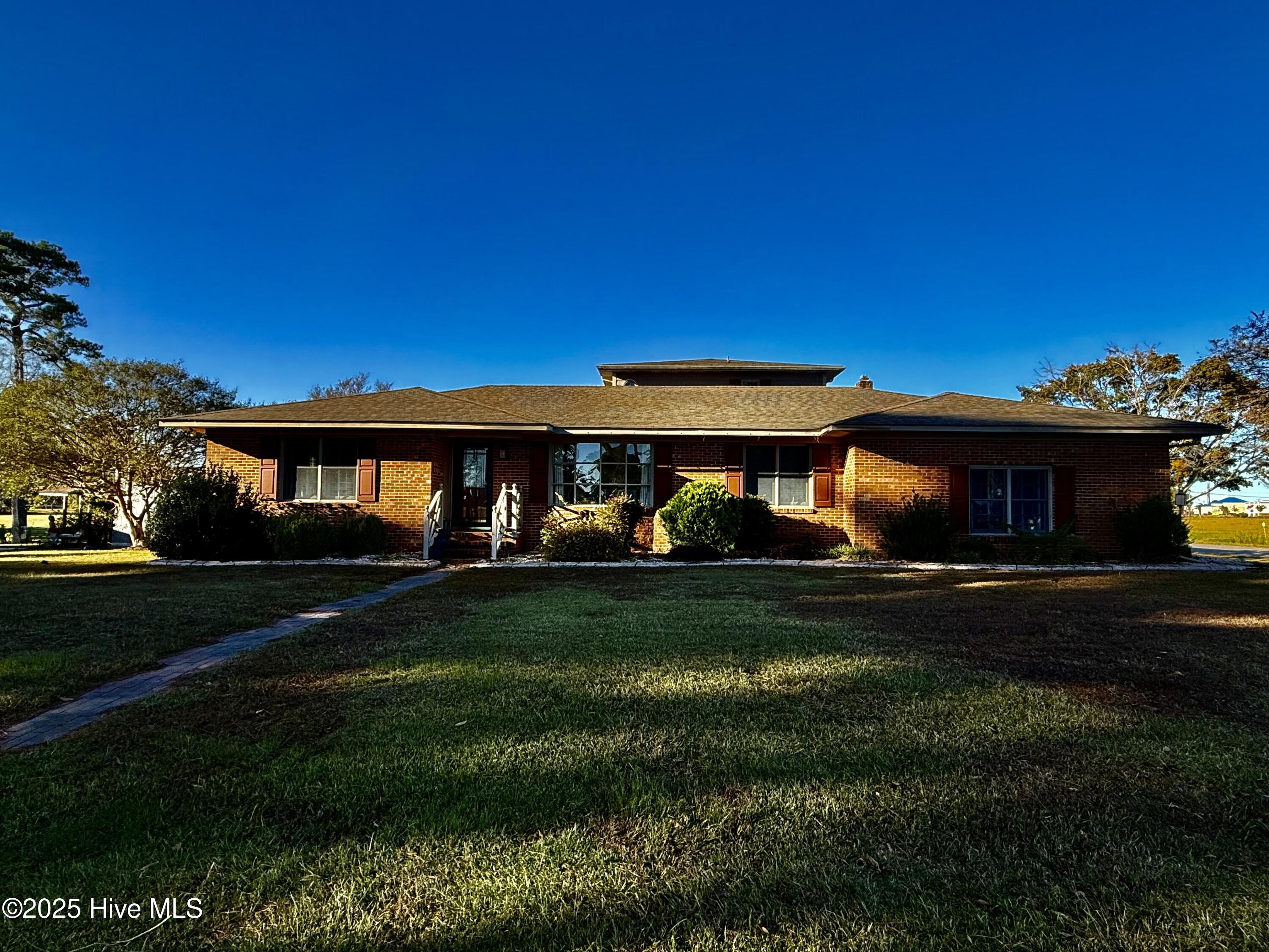1020 Dixie Trail Property Photo 5