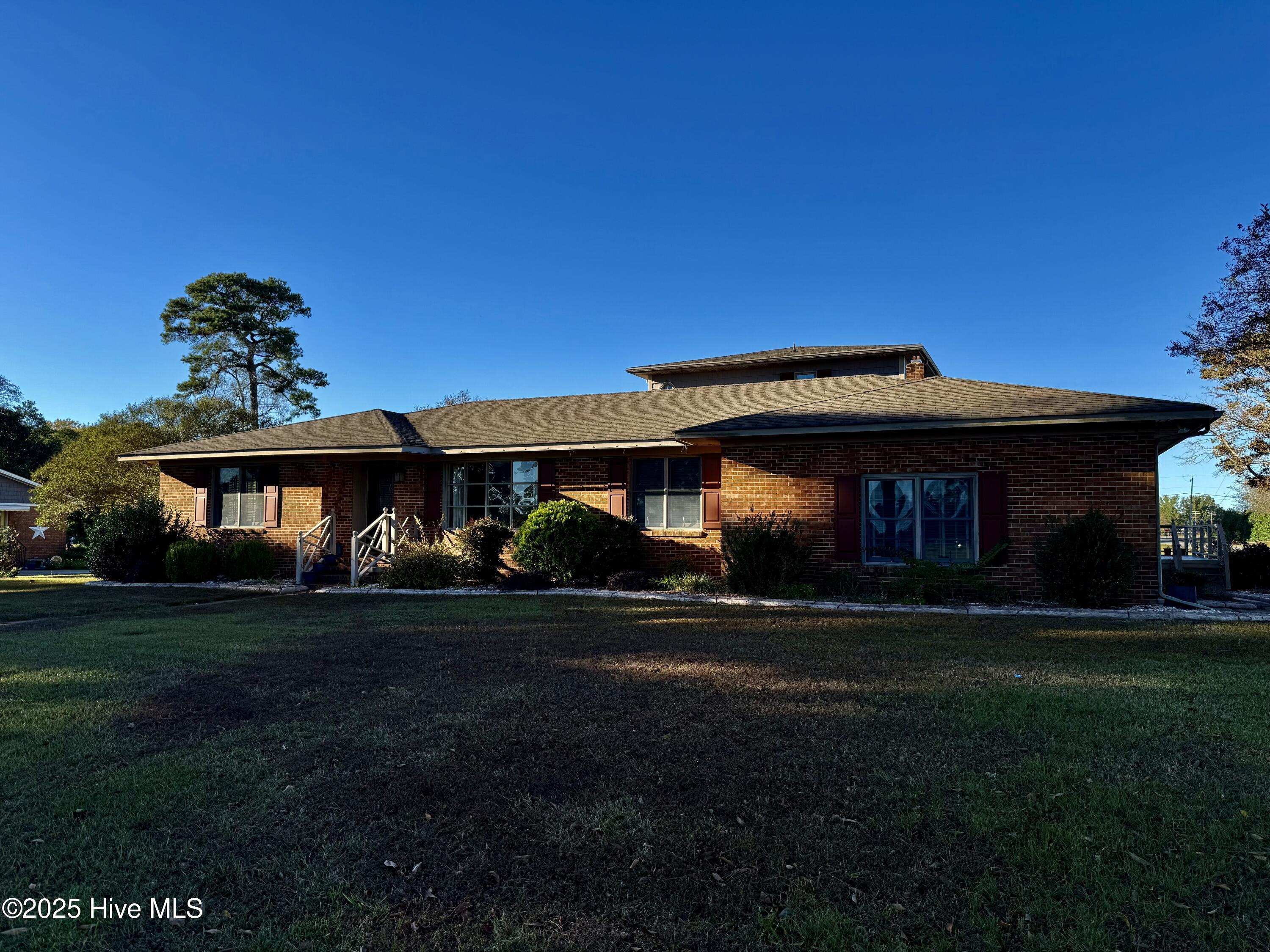 1020 Dixie Trail Property Photo 6