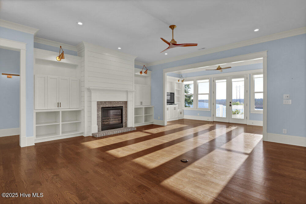 3623 White Cliffs Drive Property Photo 9