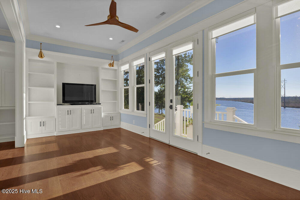 3623 White Cliffs Drive Property Photo 19