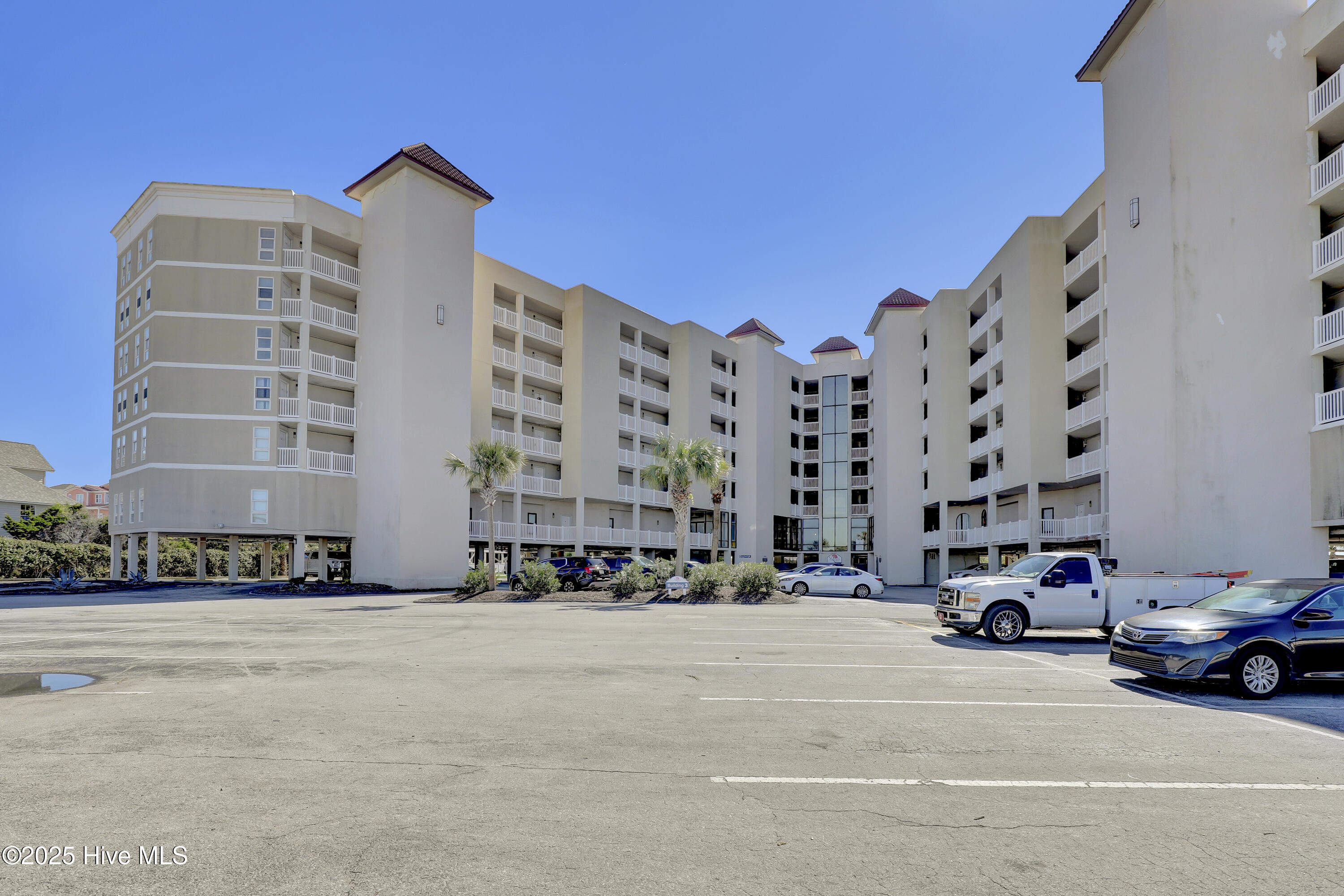 2000 New River Inlet Road 3112 Property Photo 1