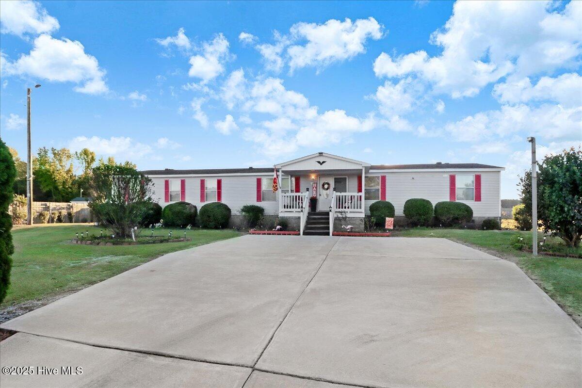 4305 Chinook Road Property Photo 1