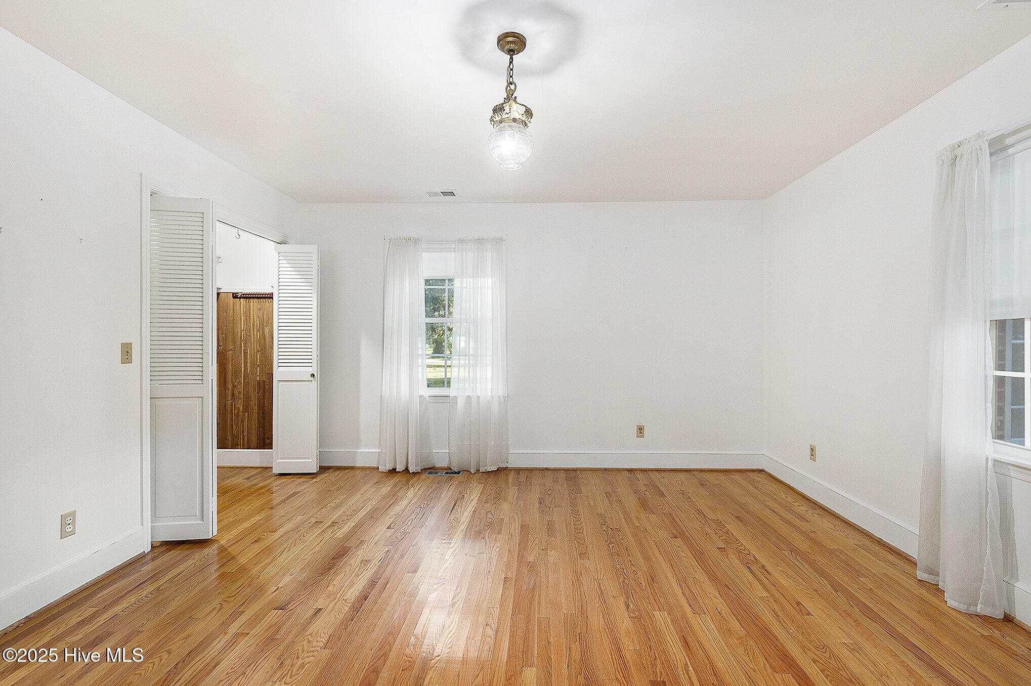 211 Pireway Road Property Photo 19