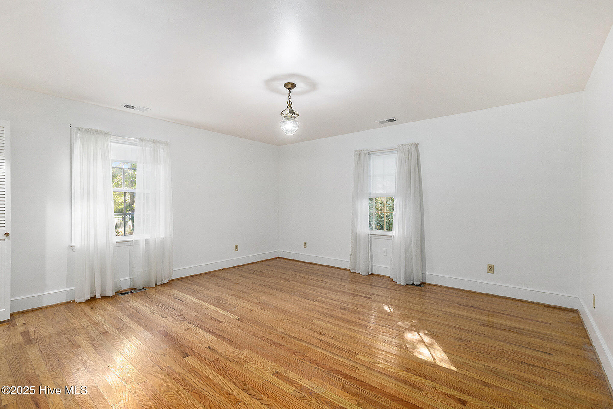 211 Pireway Road Property Photo 20