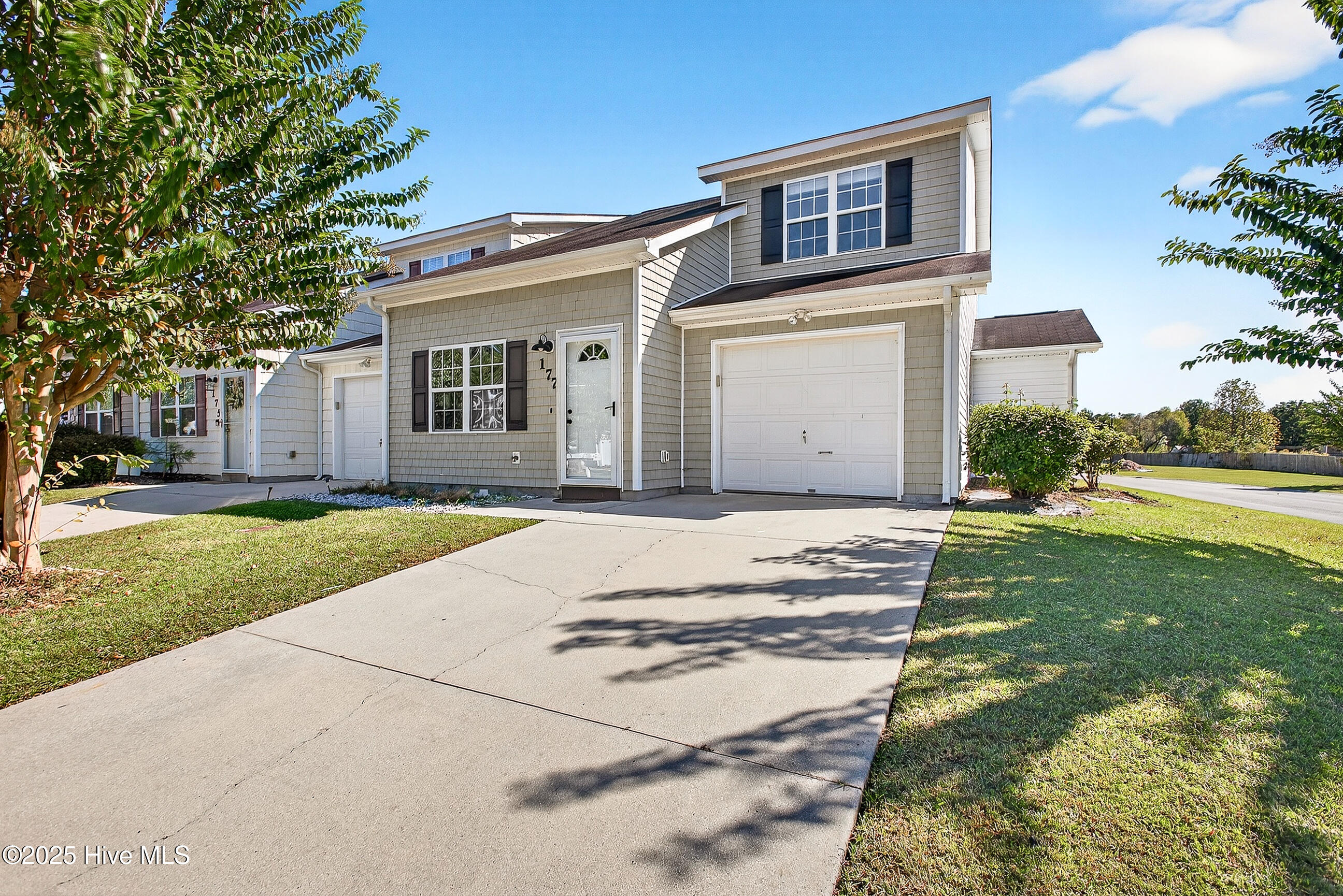 177 Kelly Circle Property Photo 1