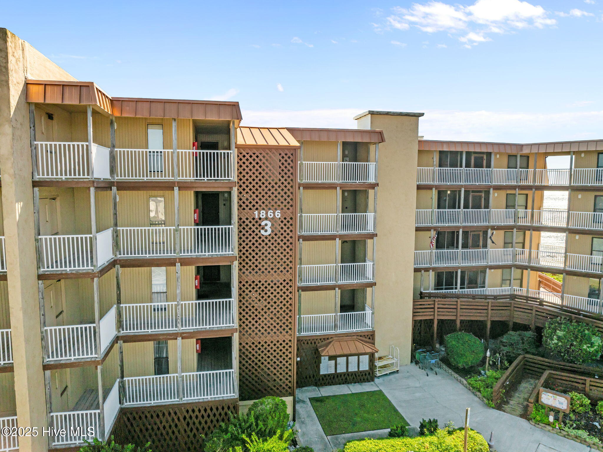 1866 New River Inlet Road 3401c Property Photo 28