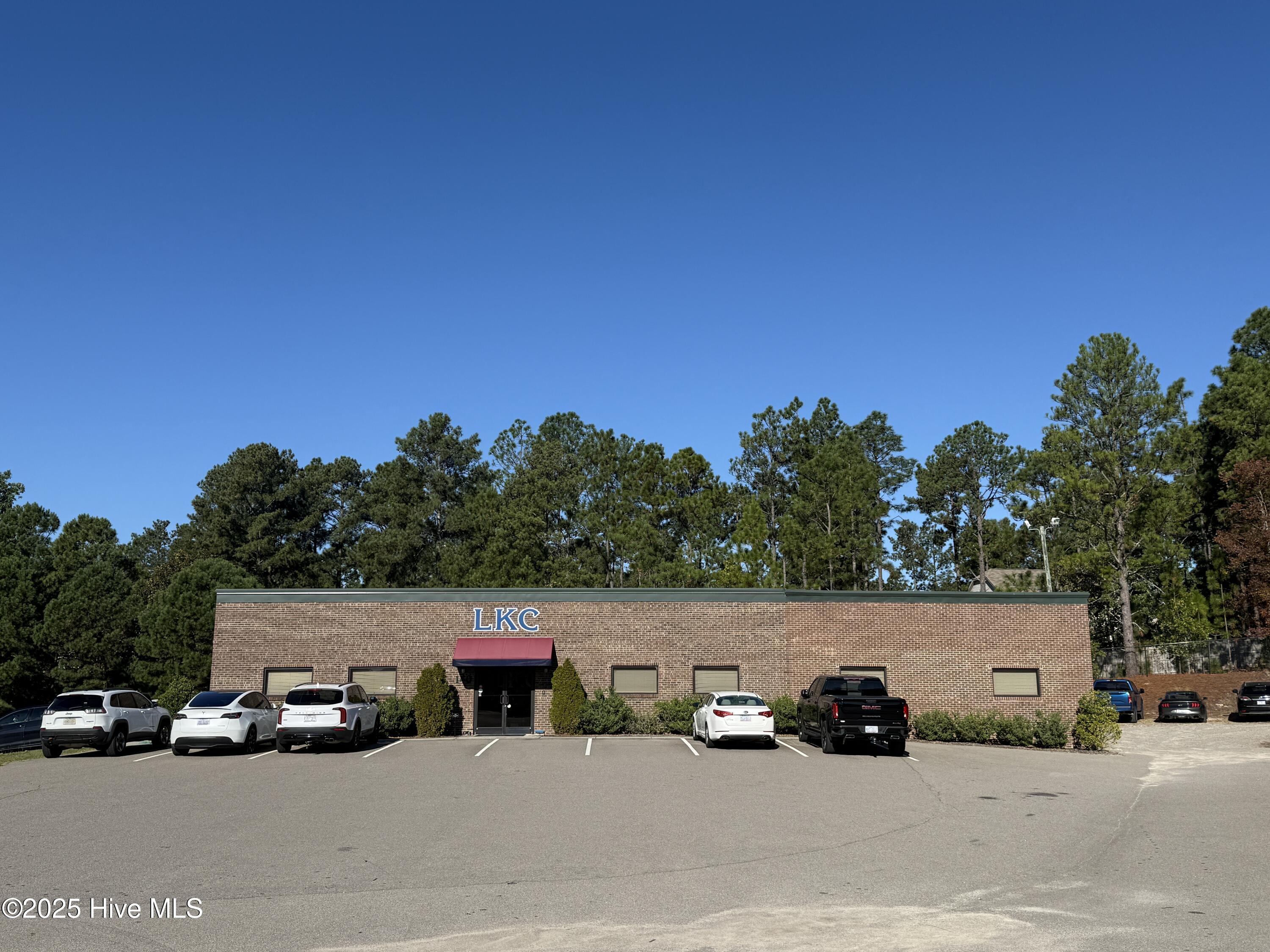 140 Aqua Shed Court Property Photo 1