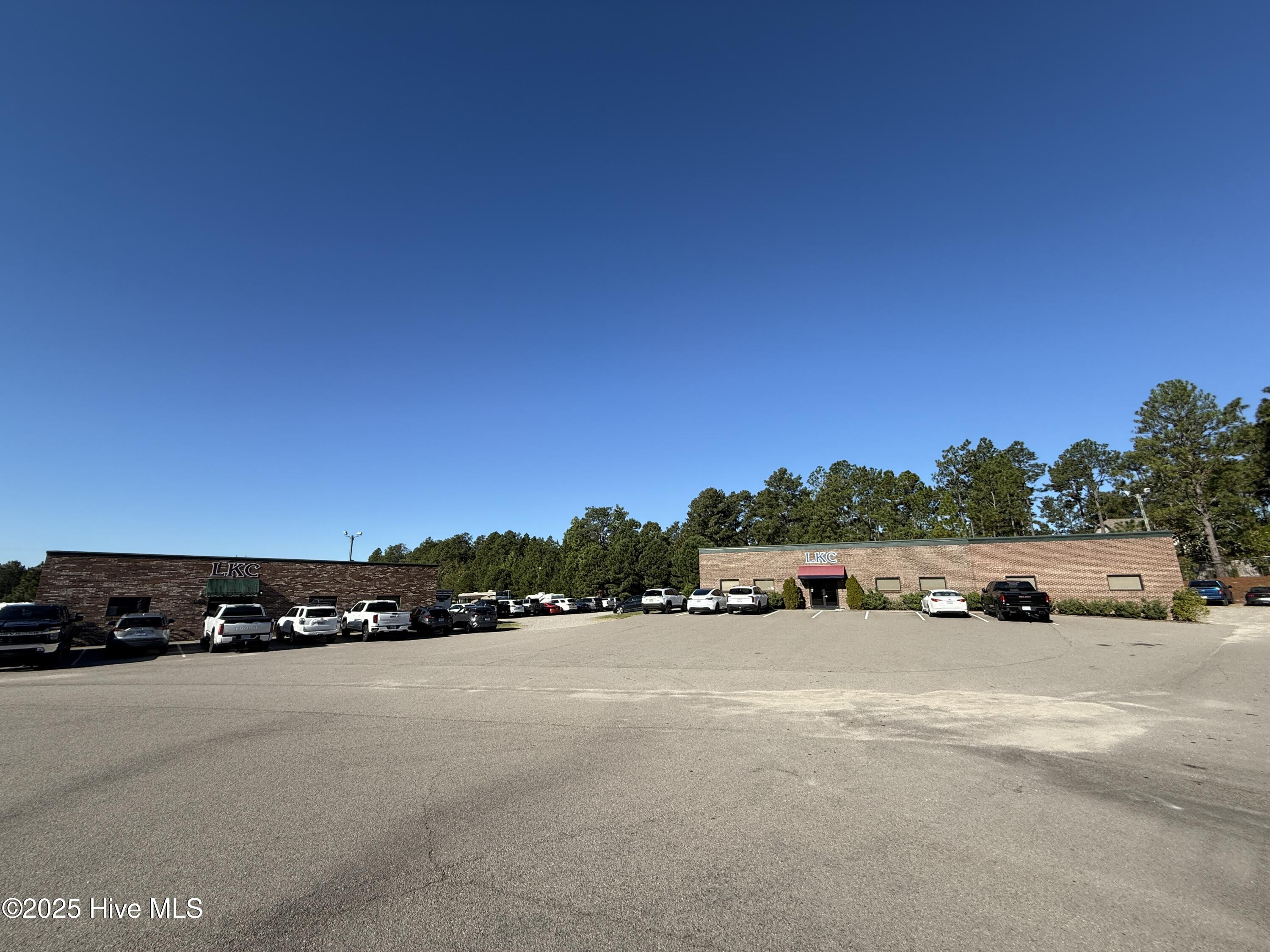 140 Aqua Shed Court Property Photo 2