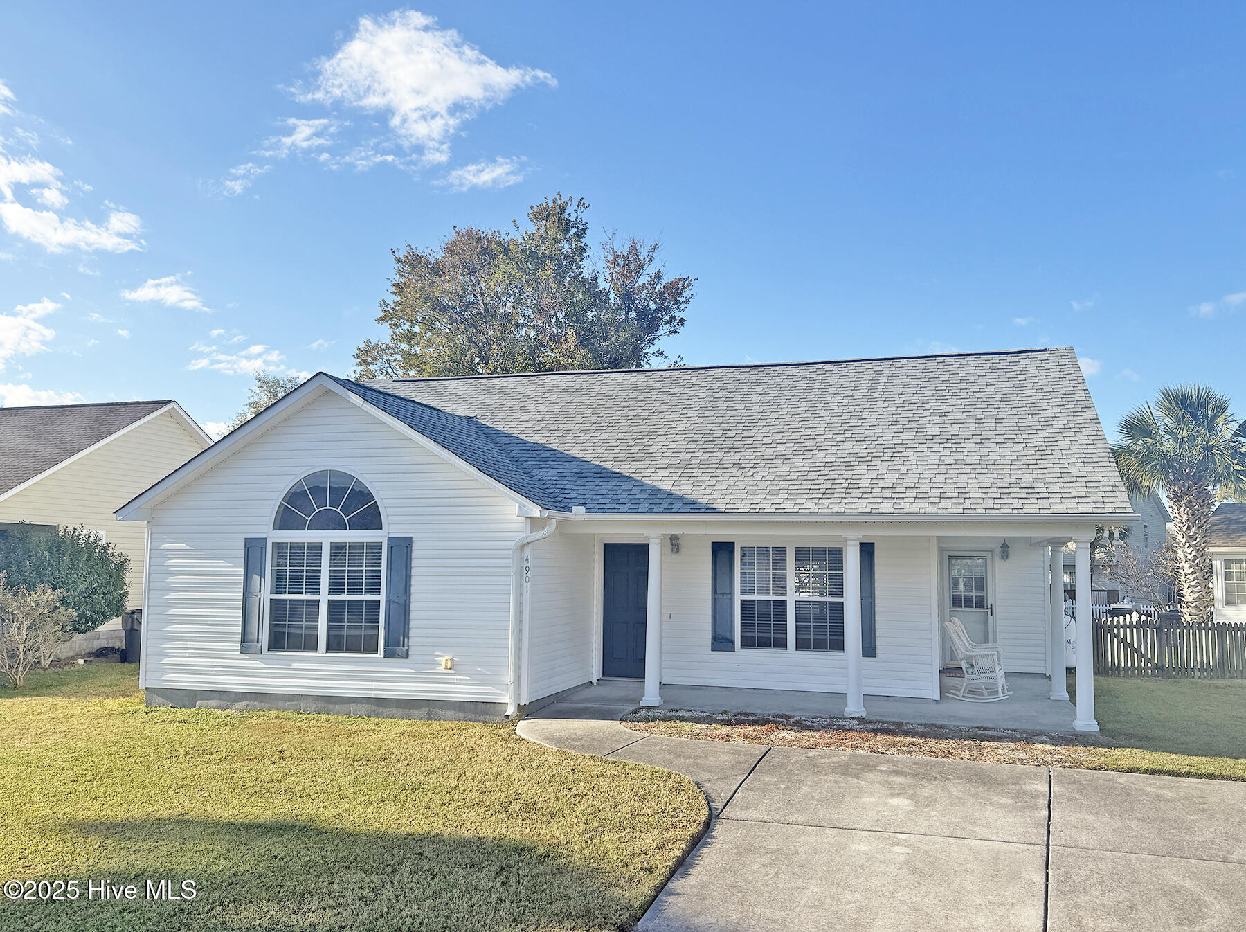 4901 N Hampton Drive Se Property Photo 2