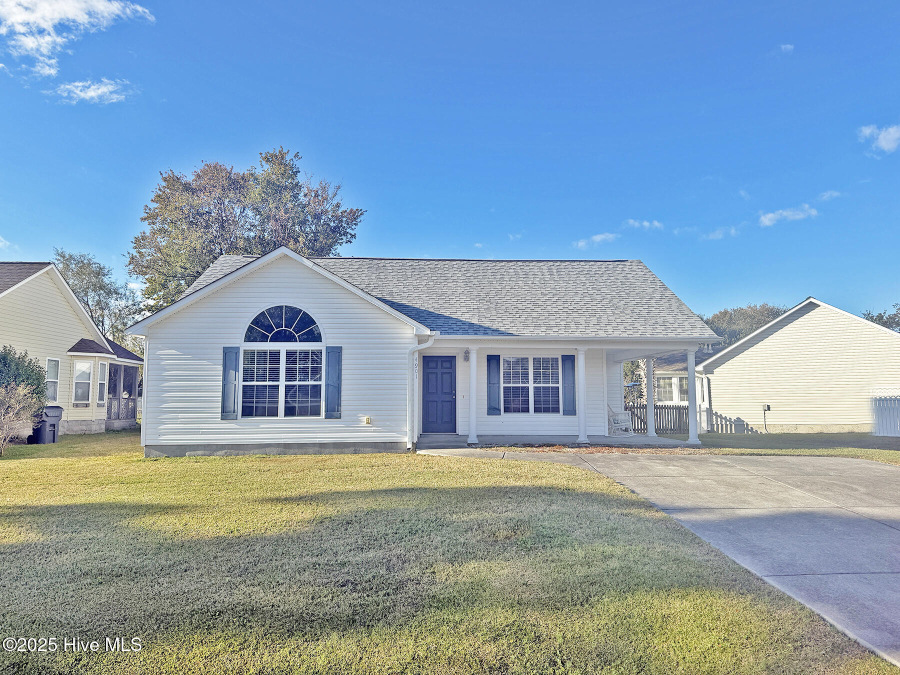 4901 N Hampton Drive Se Property Photo 9