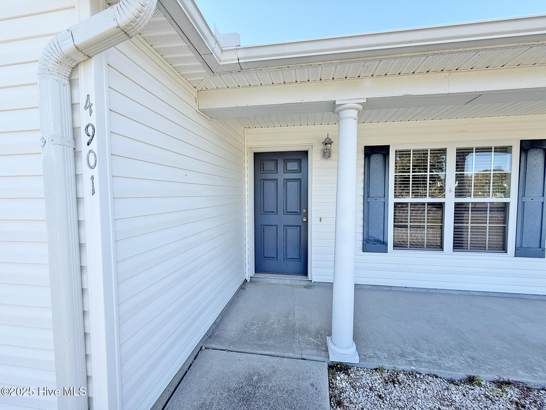 4901 N Hampton Drive Se Property Photo 10