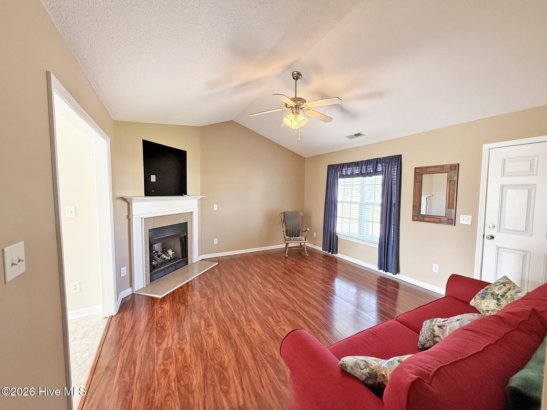4901 N Hampton Drive Se Property Photo 17
