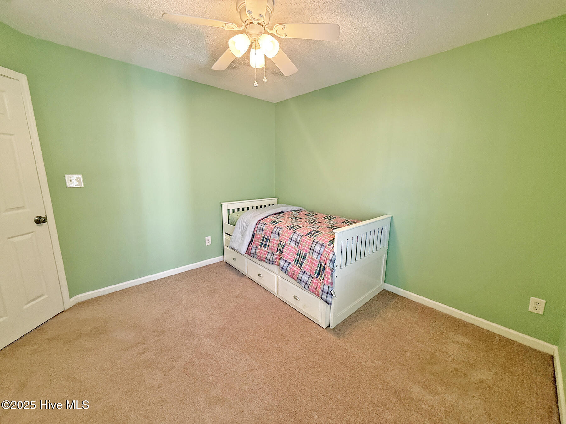 4901 N Hampton Drive Se Property Photo 23