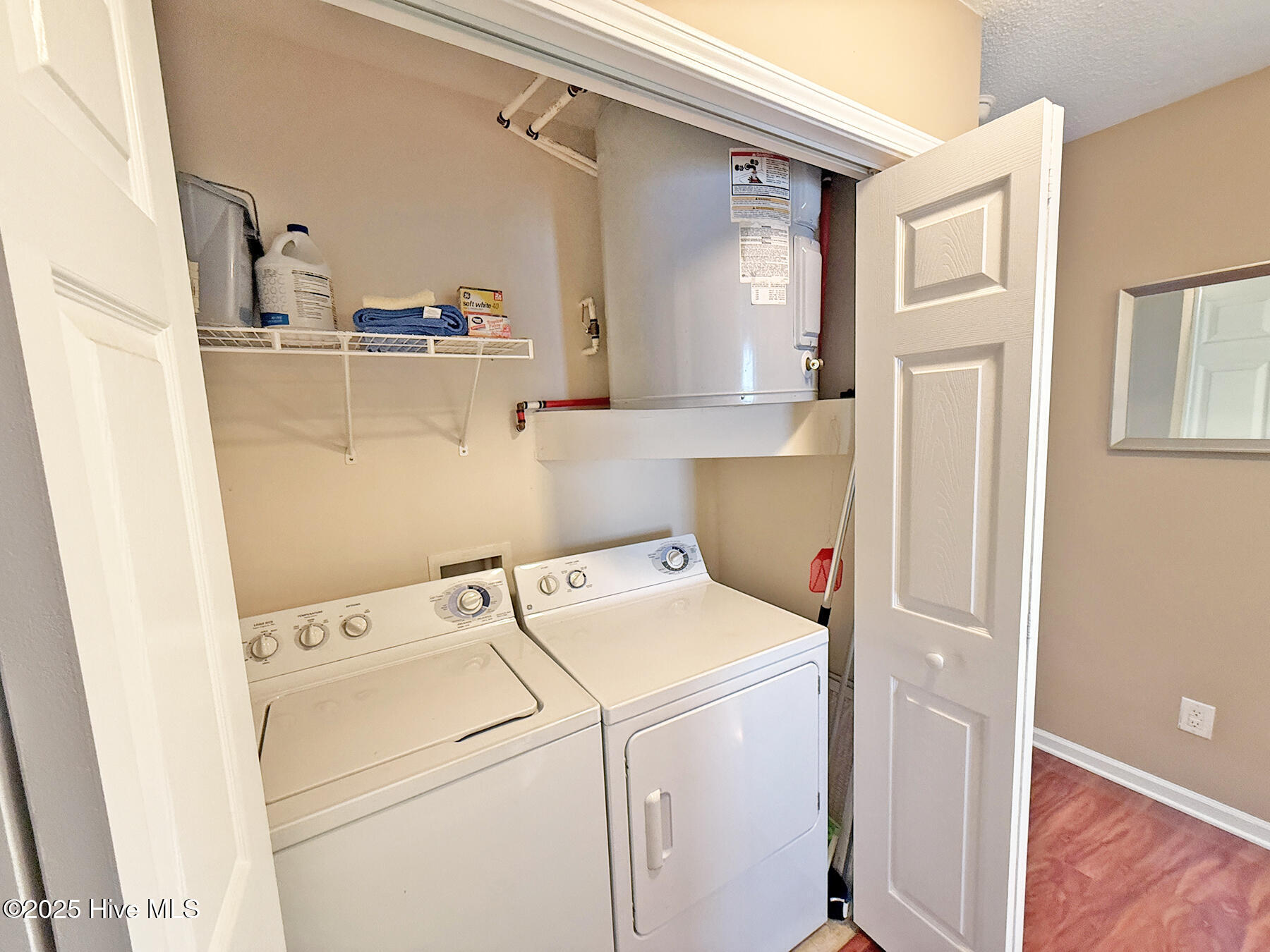 4901 N Hampton Drive Se Property Photo 28