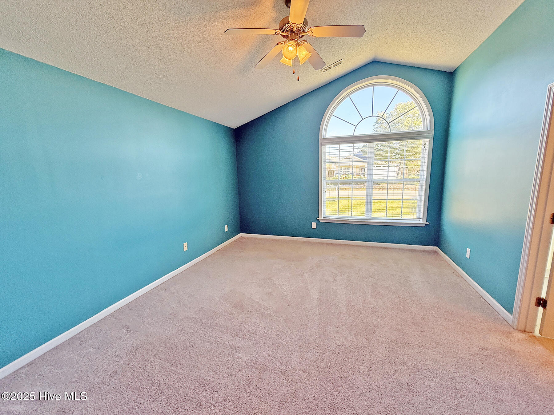 4901 N Hampton Drive Se Property Photo 29