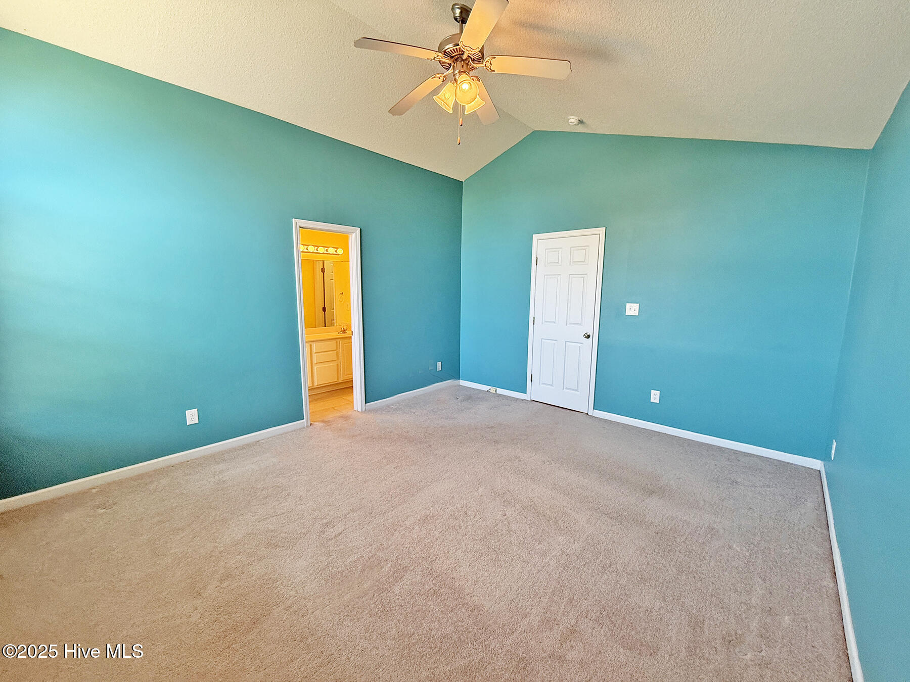 4901 N Hampton Drive Se Property Photo 30