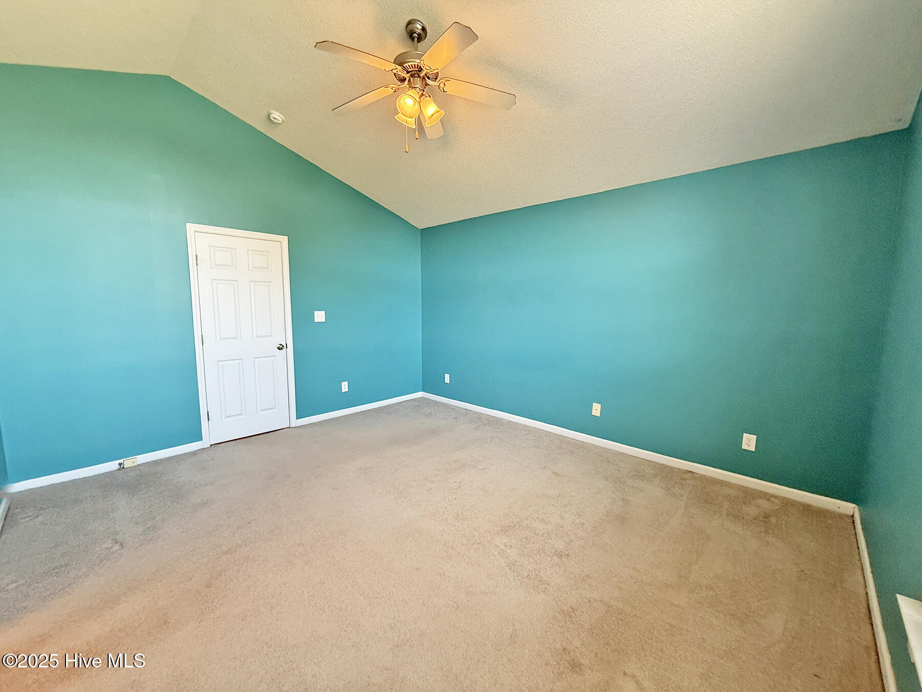 4901 N Hampton Drive Se Property Photo 31