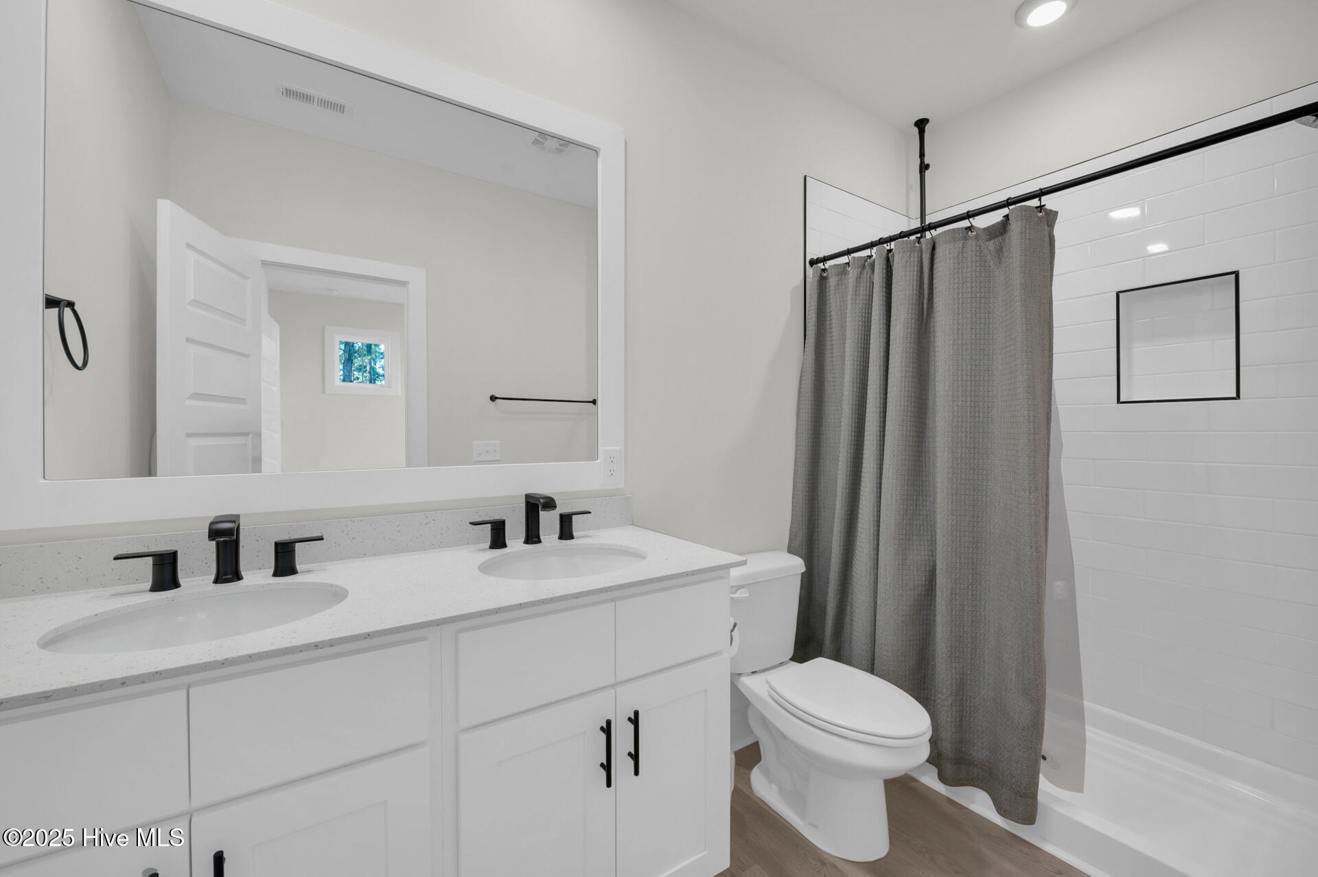 1212 Kerr Lake Drive Property Photo 19